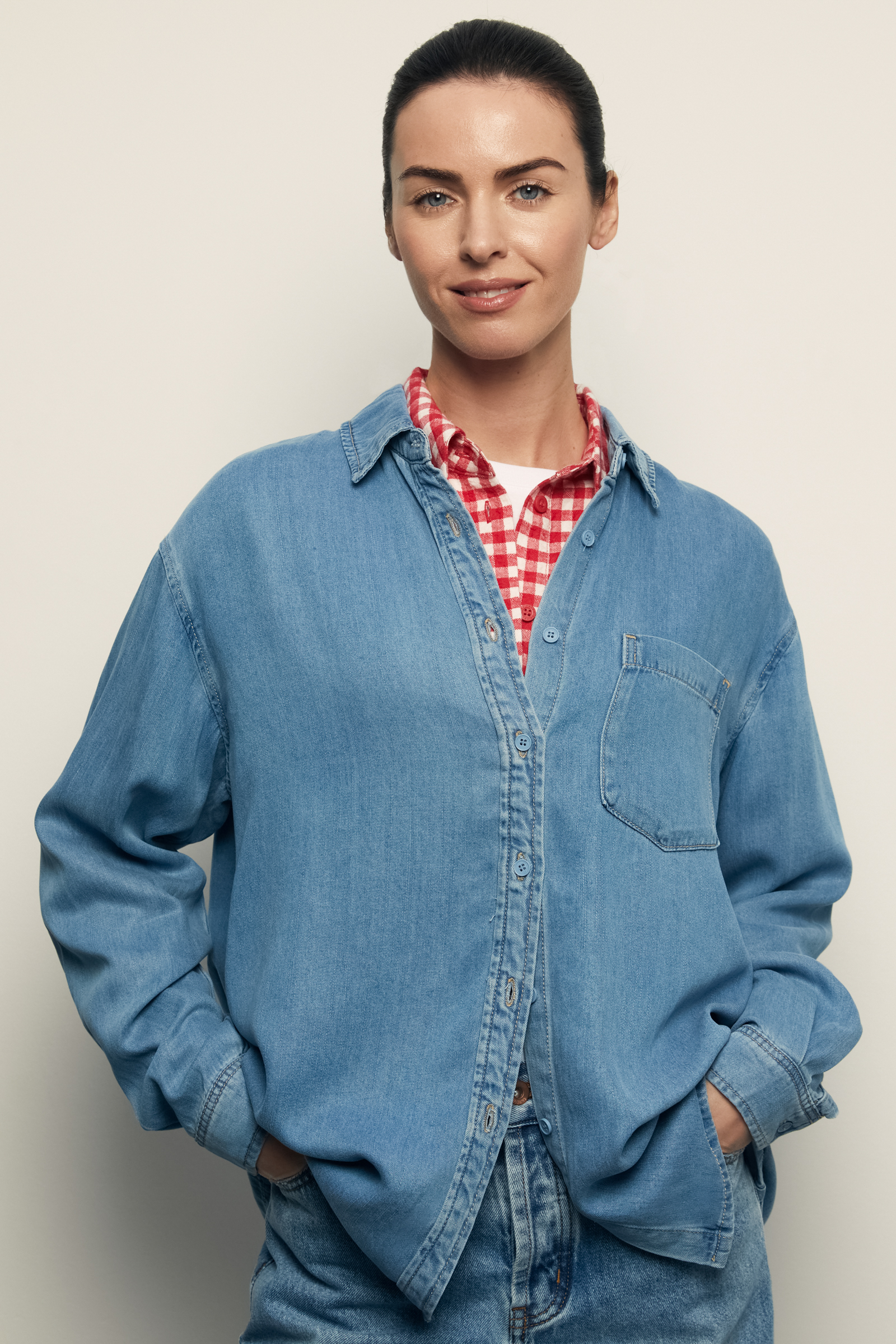 Джинсовая рубашка свободного кроя, 126 light denim, Джинсовая рубашка свободного кроя
Джинсовая рубашка свободного кроя, 126 light denim, Джинсовая рубашка свободного кроя