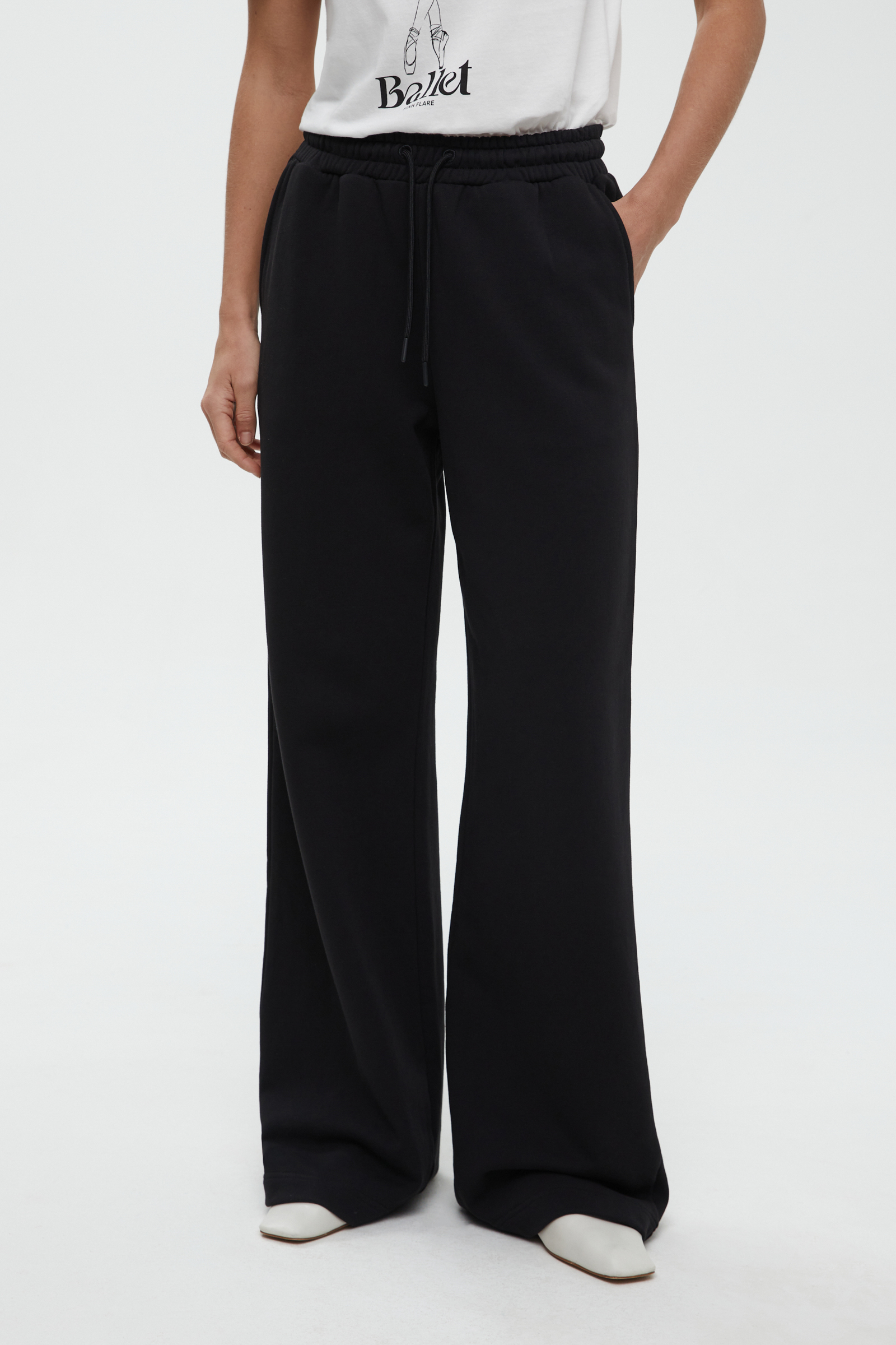 Спортивные брюки А-силуэта из капсулы Балет, 200 black, Спортивные брюки А-силуэта из капсулы Балет 
Спортивные брюки А-силуэта из капсулы Балет, 200 black, Спортивные брюки А-силуэта из капсулы Балет