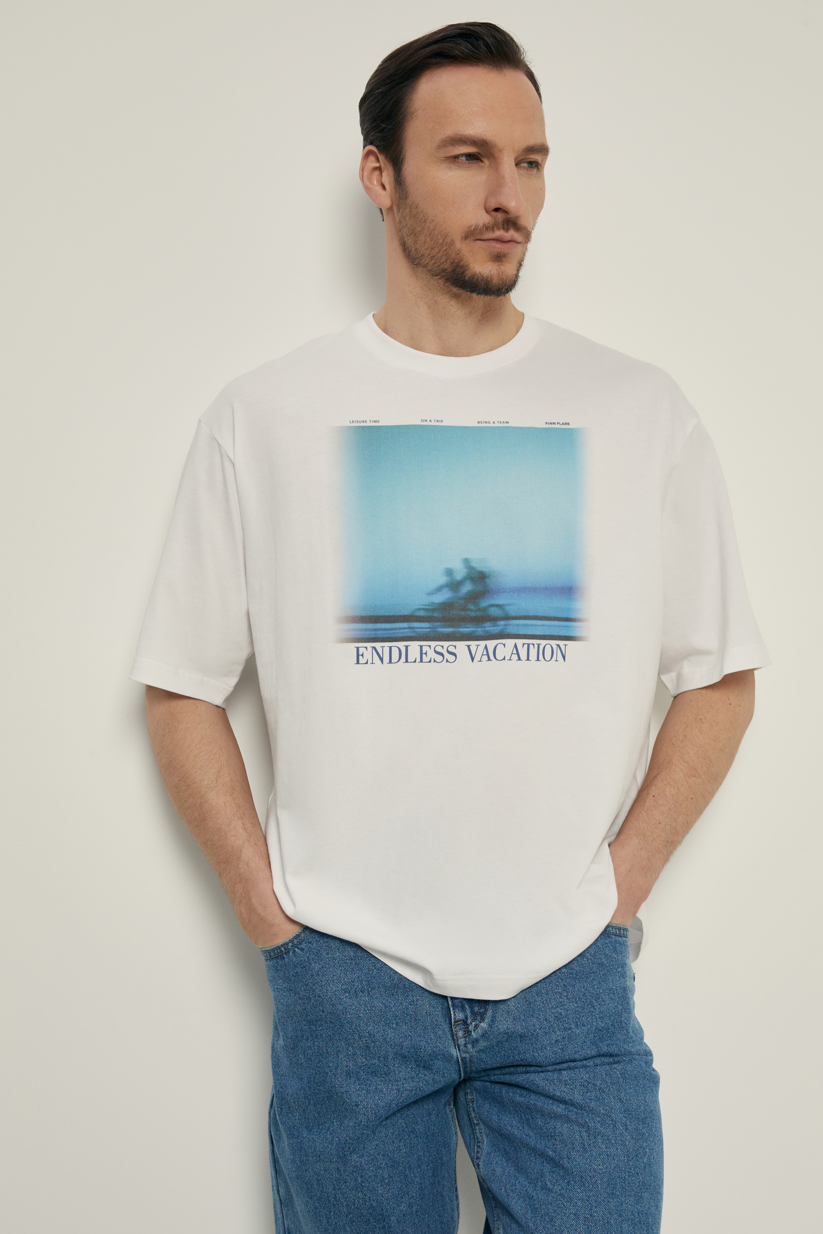 Оверсайз футболка с принтом, 201 white, Оверсайз футболка с принтом
Оверсайз футболка с принтом, 201 white, Оверсайз футболка с принтом