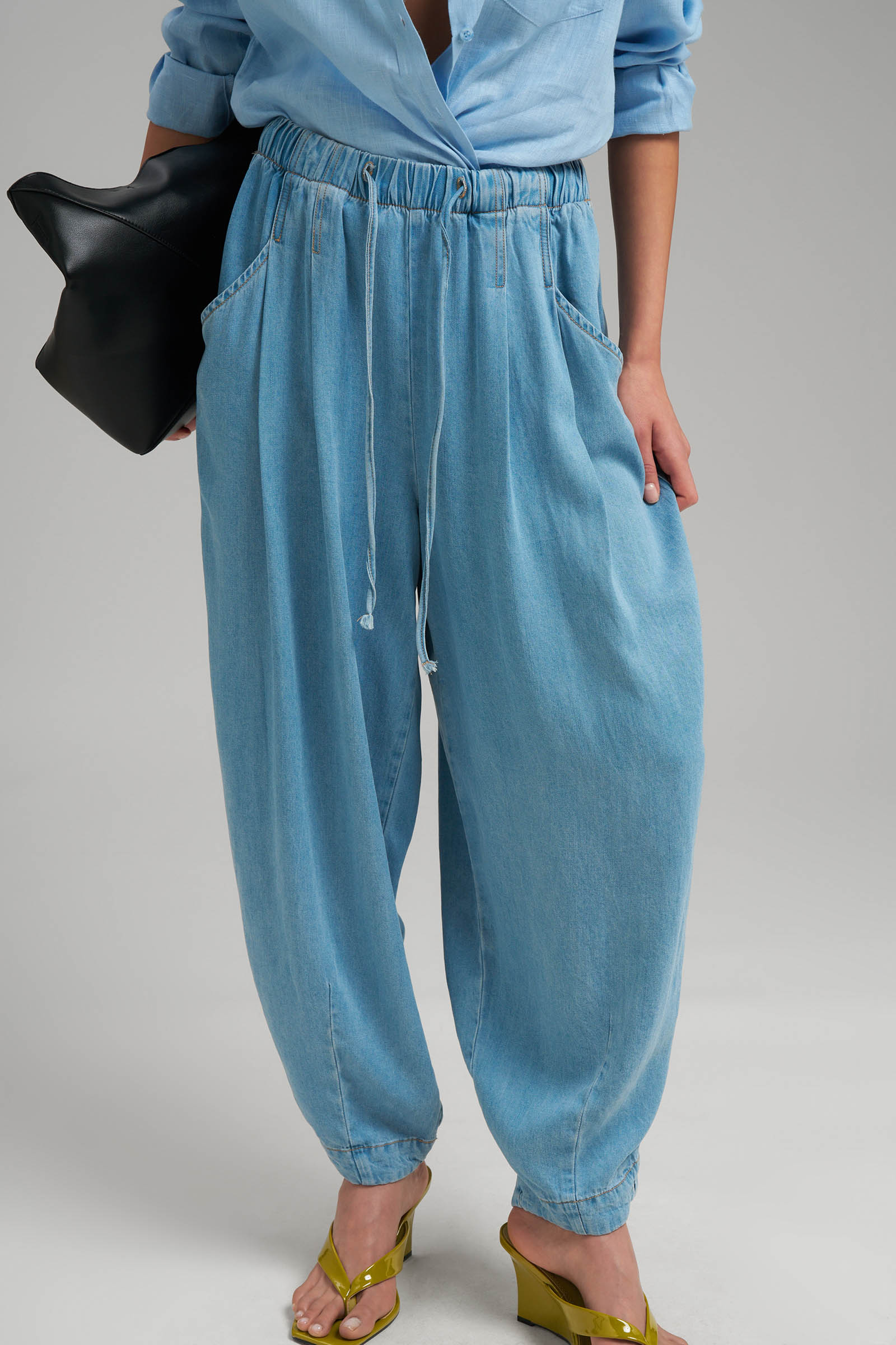 Свободные джинсы-баллоны из вискозы, 126 light denim, Свободные джинсы-баллоны из вискозы
Свободные джинсы-баллоны из вискозы, 126 light denim, Свободные джинсы-баллоны из вискозы