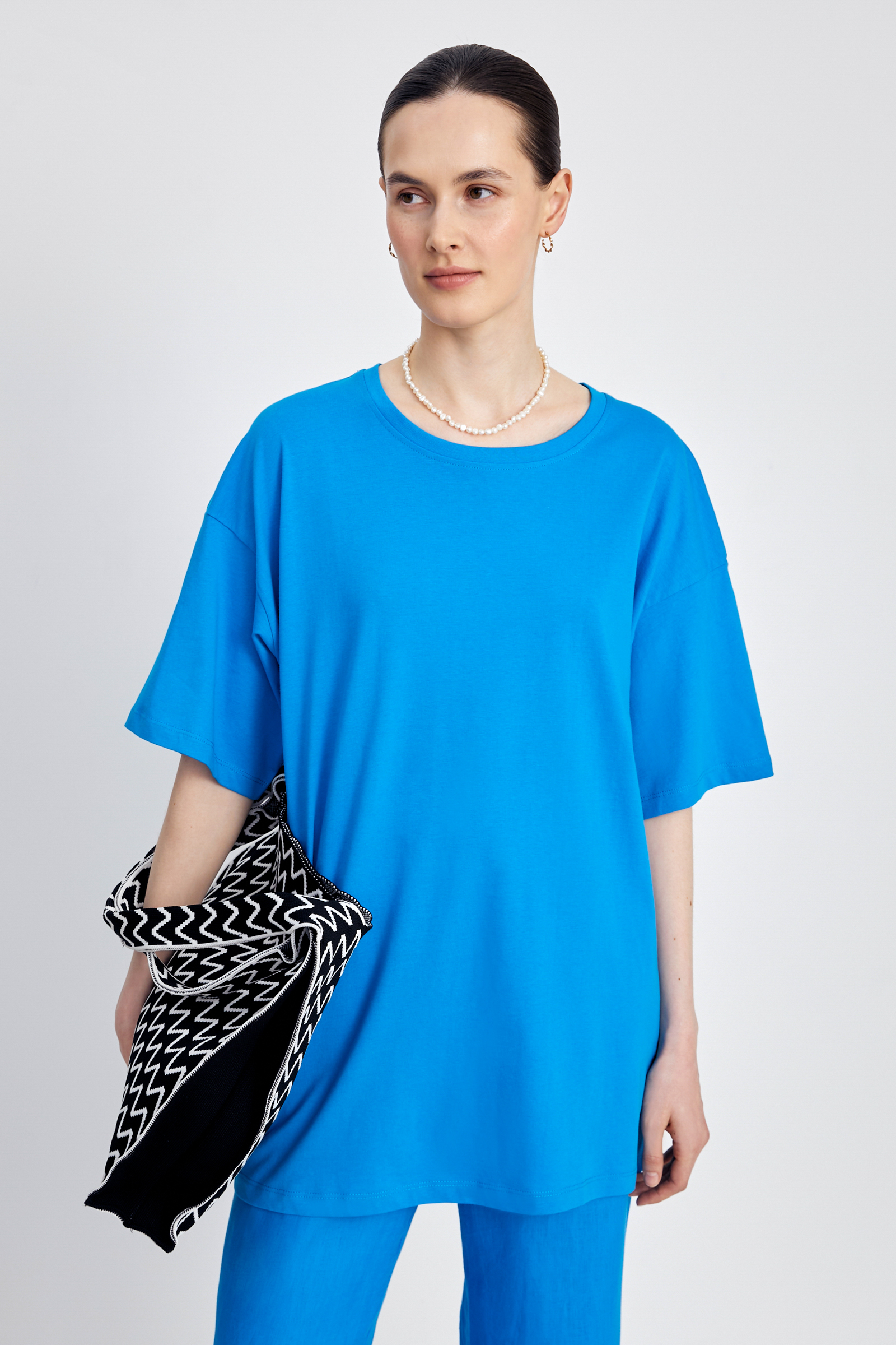 Футболка oversize силуэта 990₽