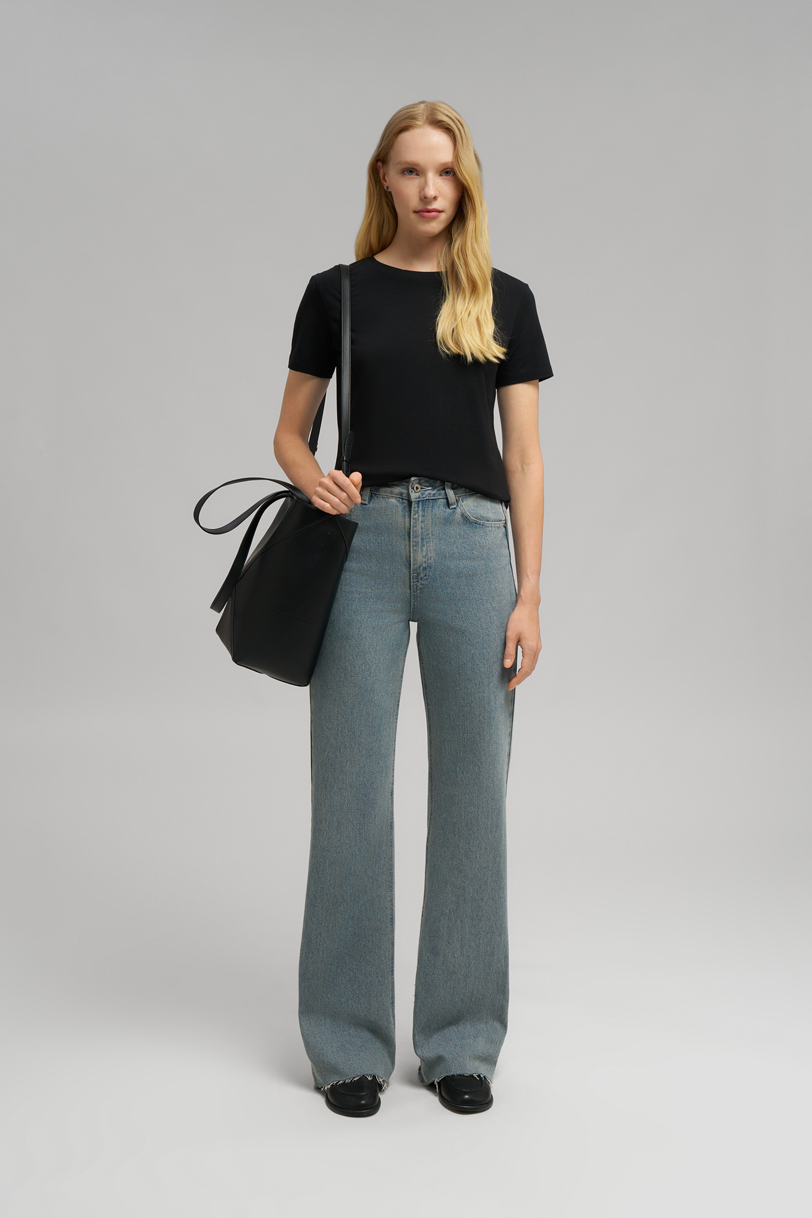 Приталенная футболка FINN FLARE из джерси, черный, арт. BAS-100195