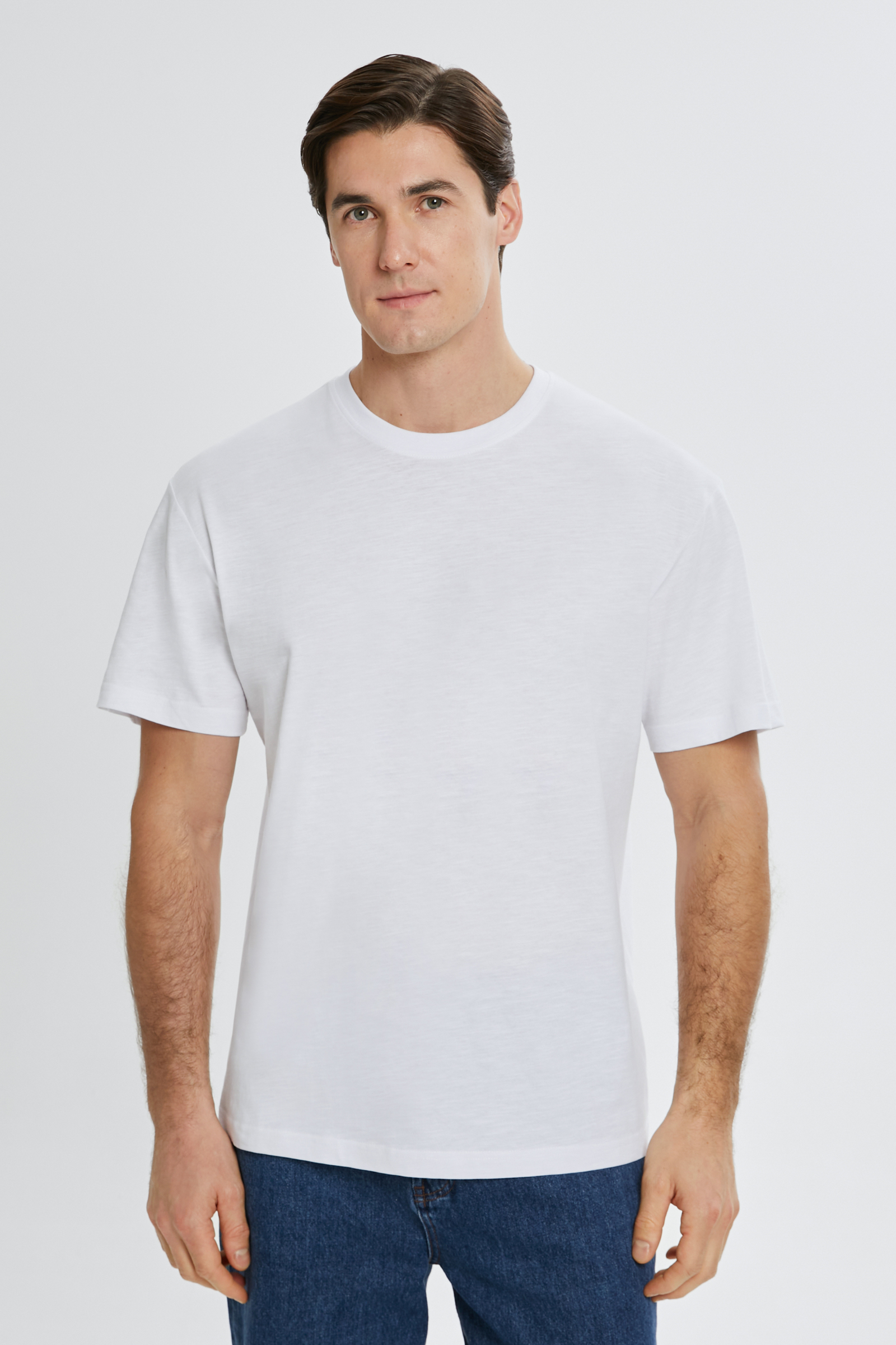 Базовая футболка из хлопка 1799₽