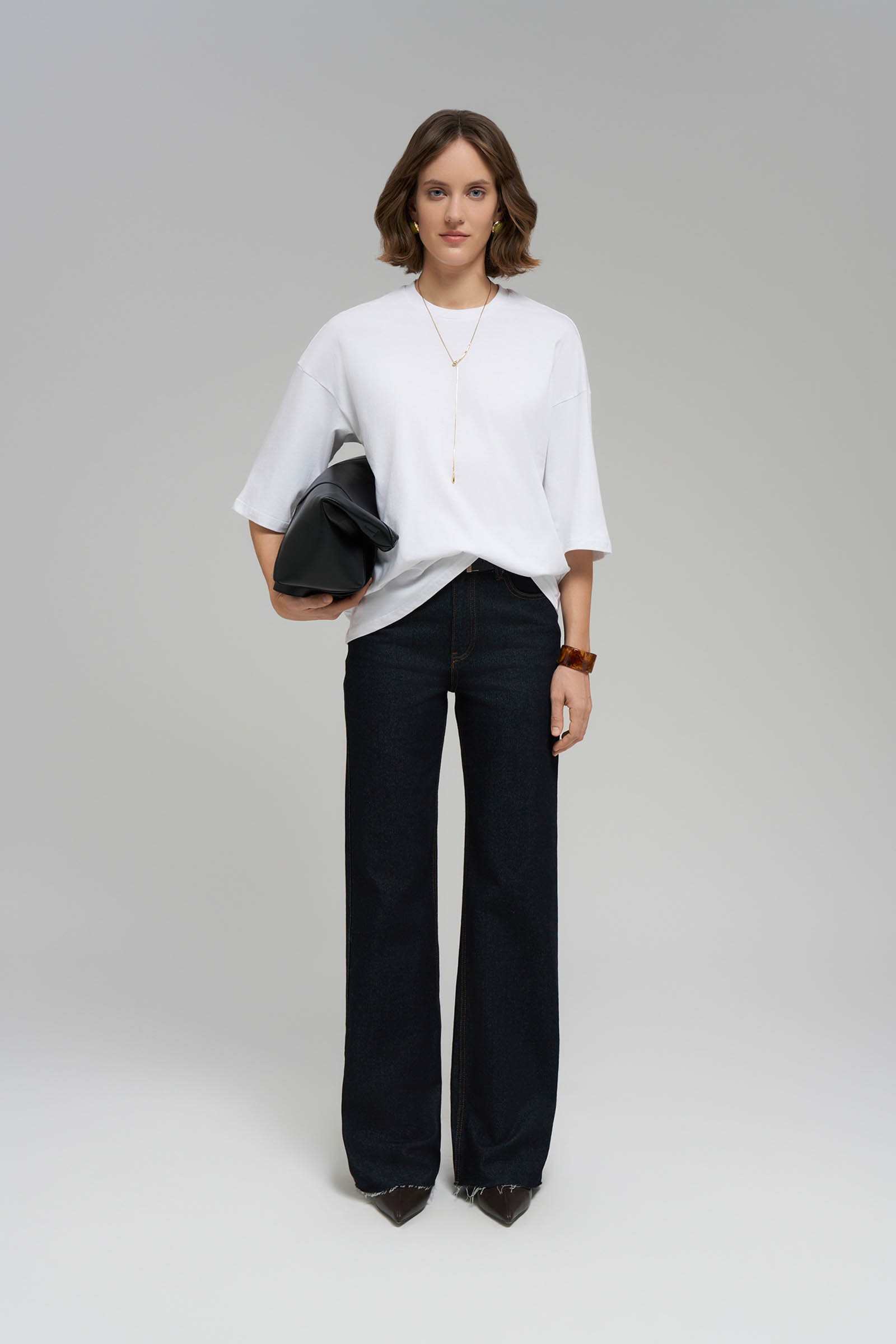 Футболка унисекс из хлопка оверсайз силуэта 1499₽