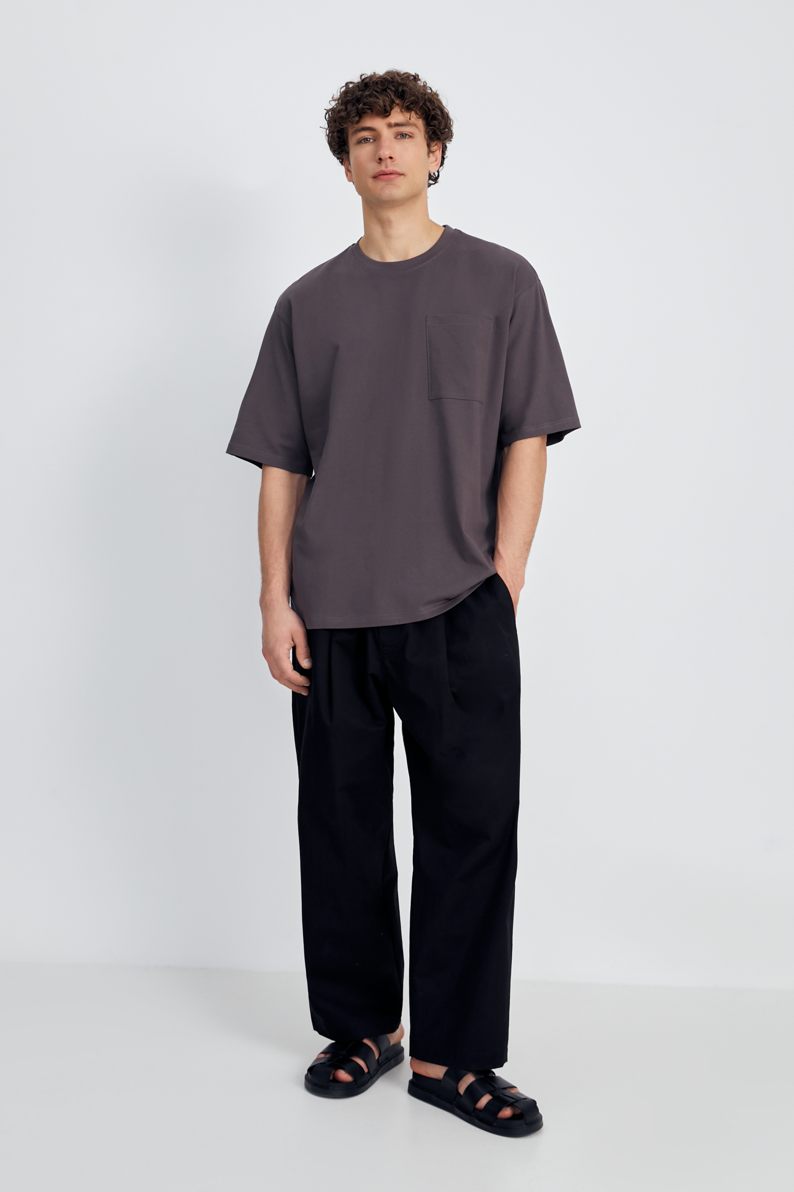 Футболка из хлопка с нагрудным карманом