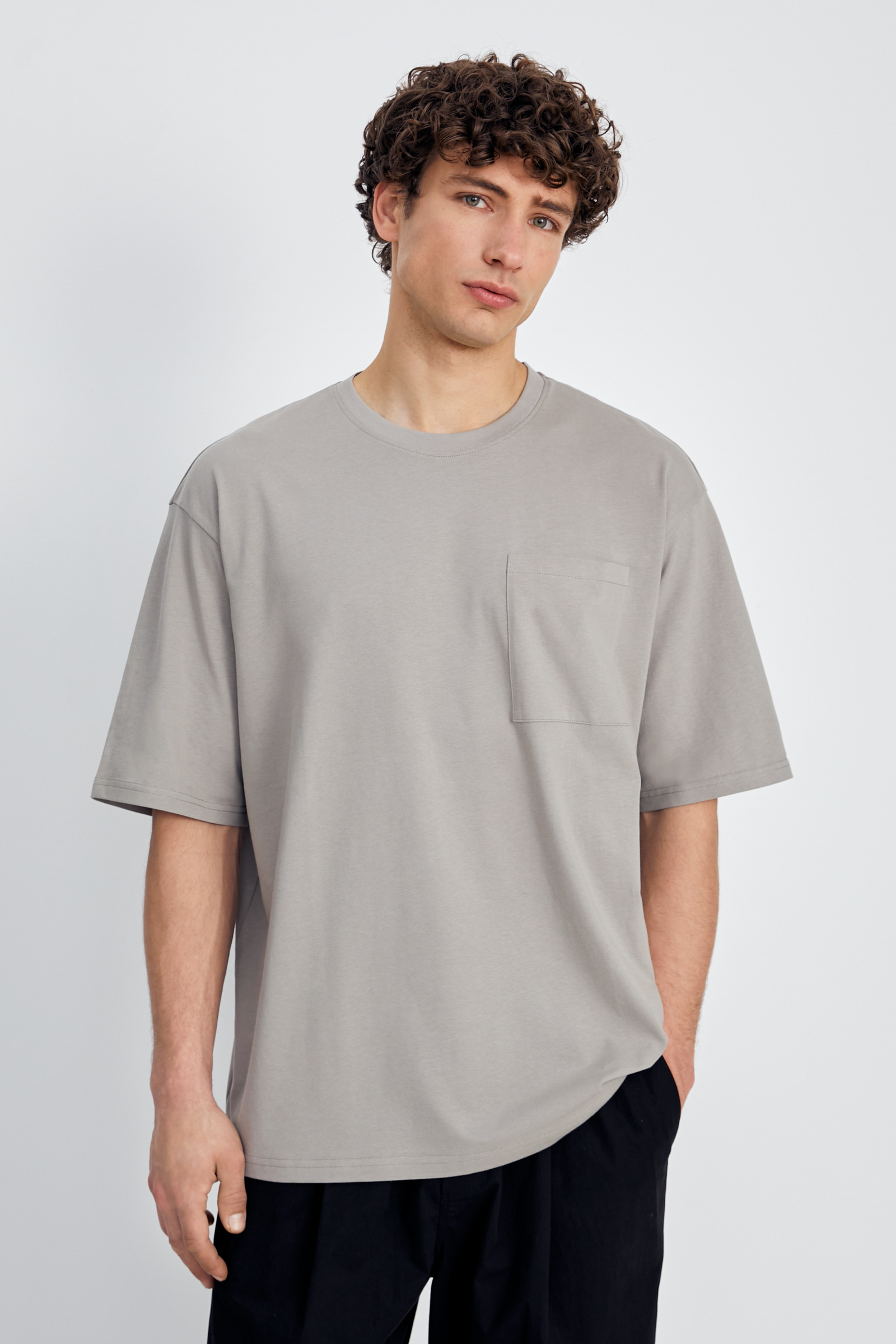 Футболка Finn Flare с карманом, серый, арт. BAS-200133