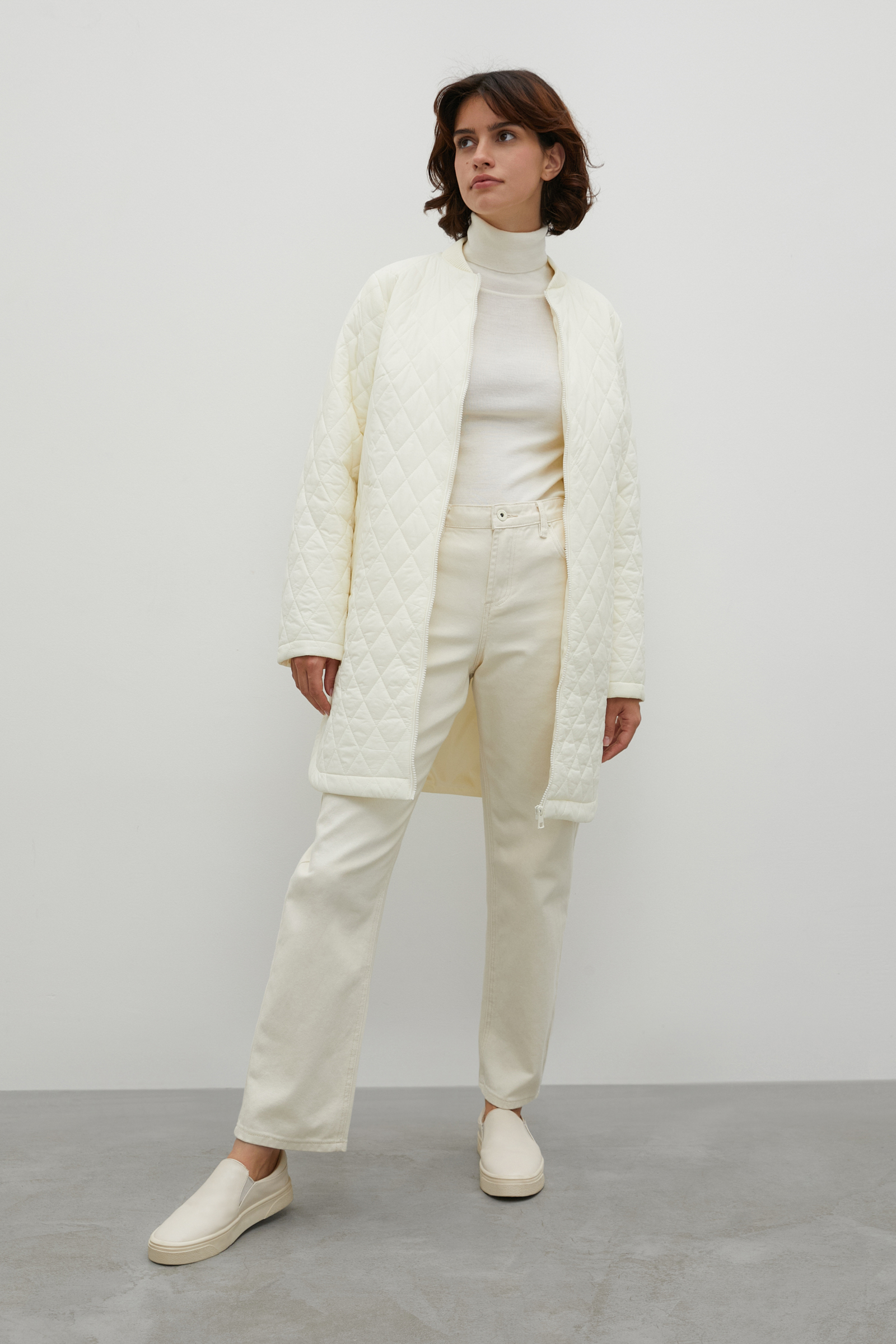 Стеганое утепленное пальто