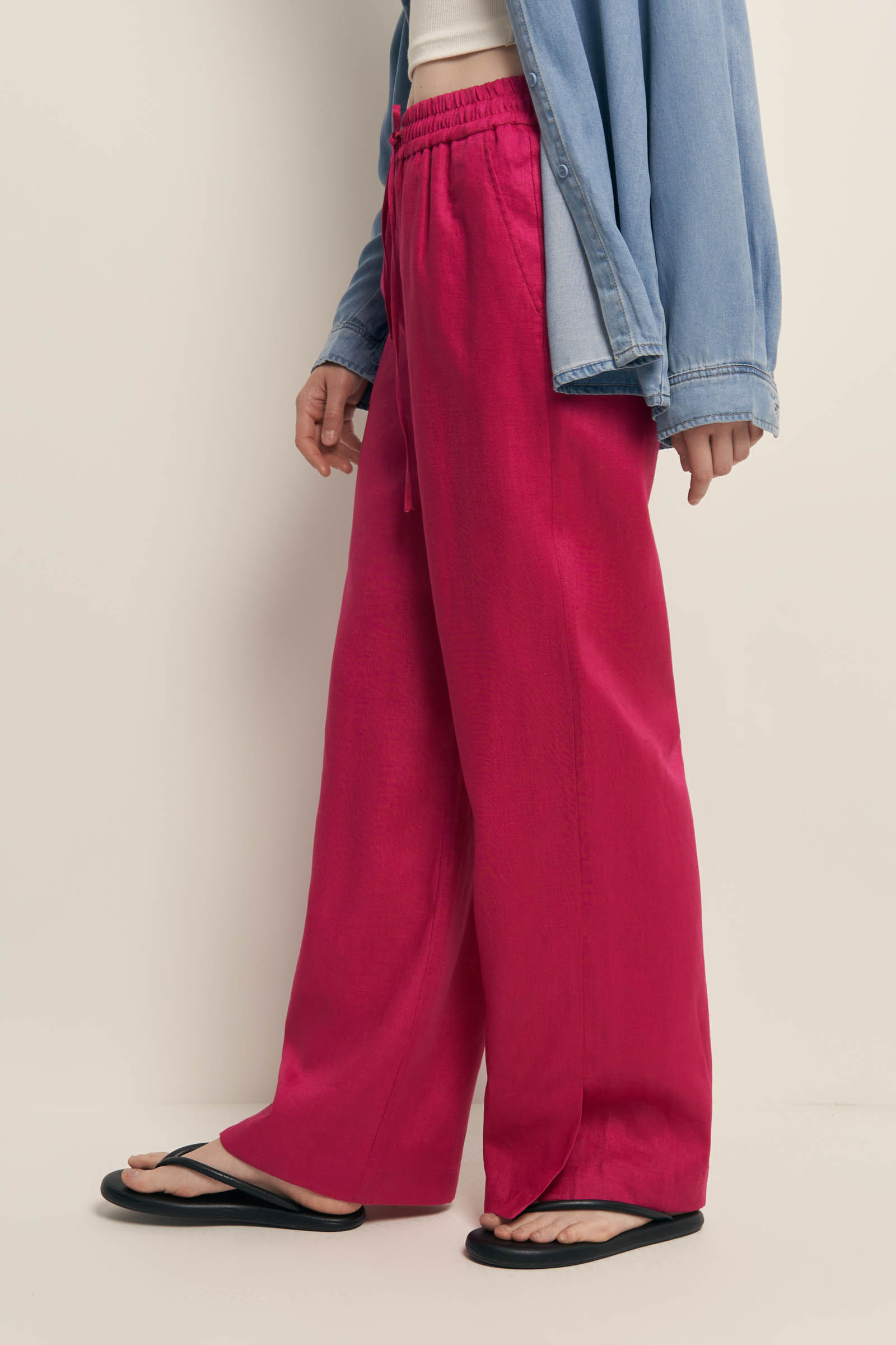 Брюки изо льна на резинке 3990₽