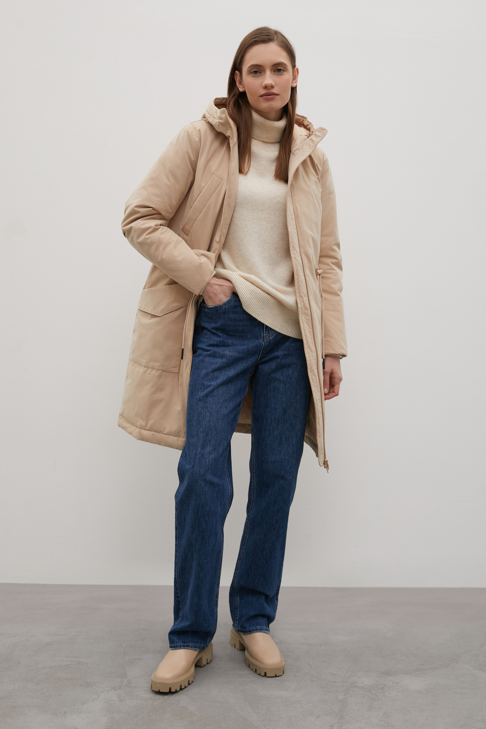 Утепленная парка с капюшоном