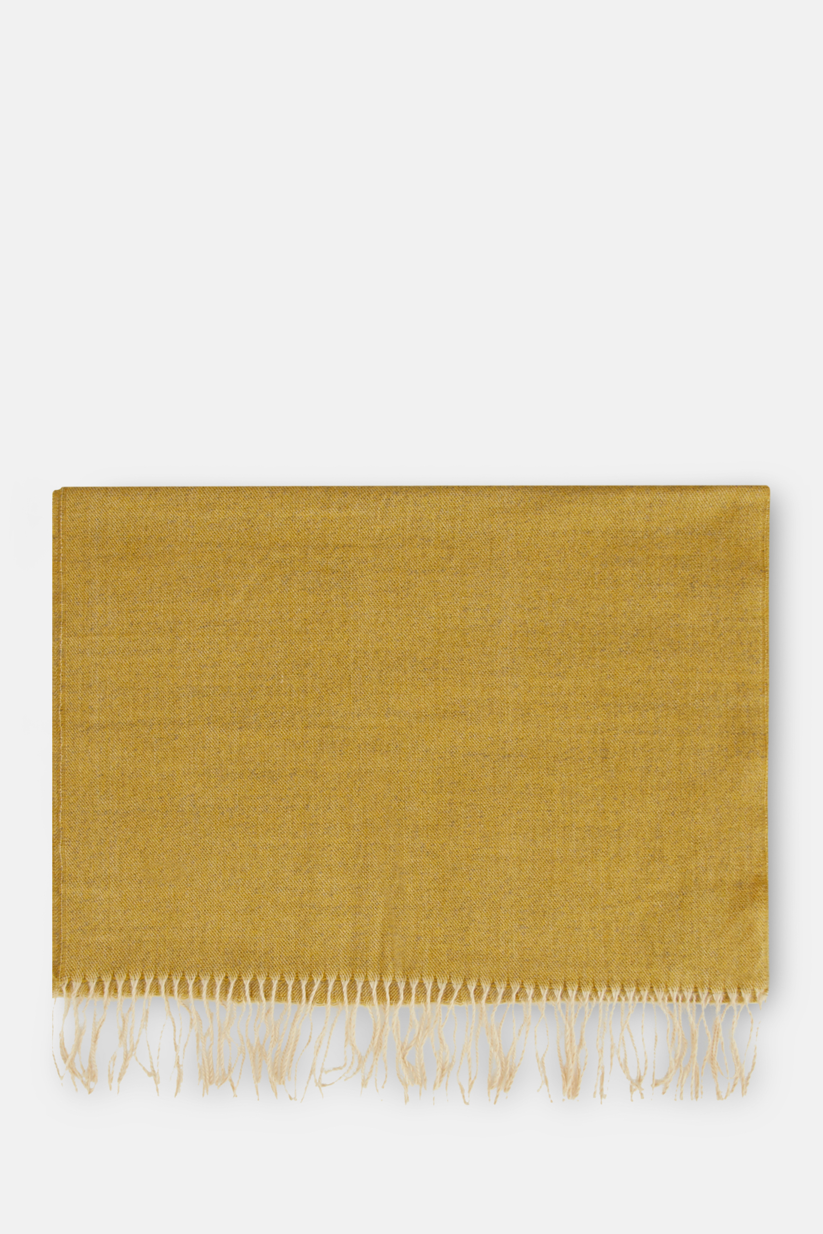 Палантин с бахромой