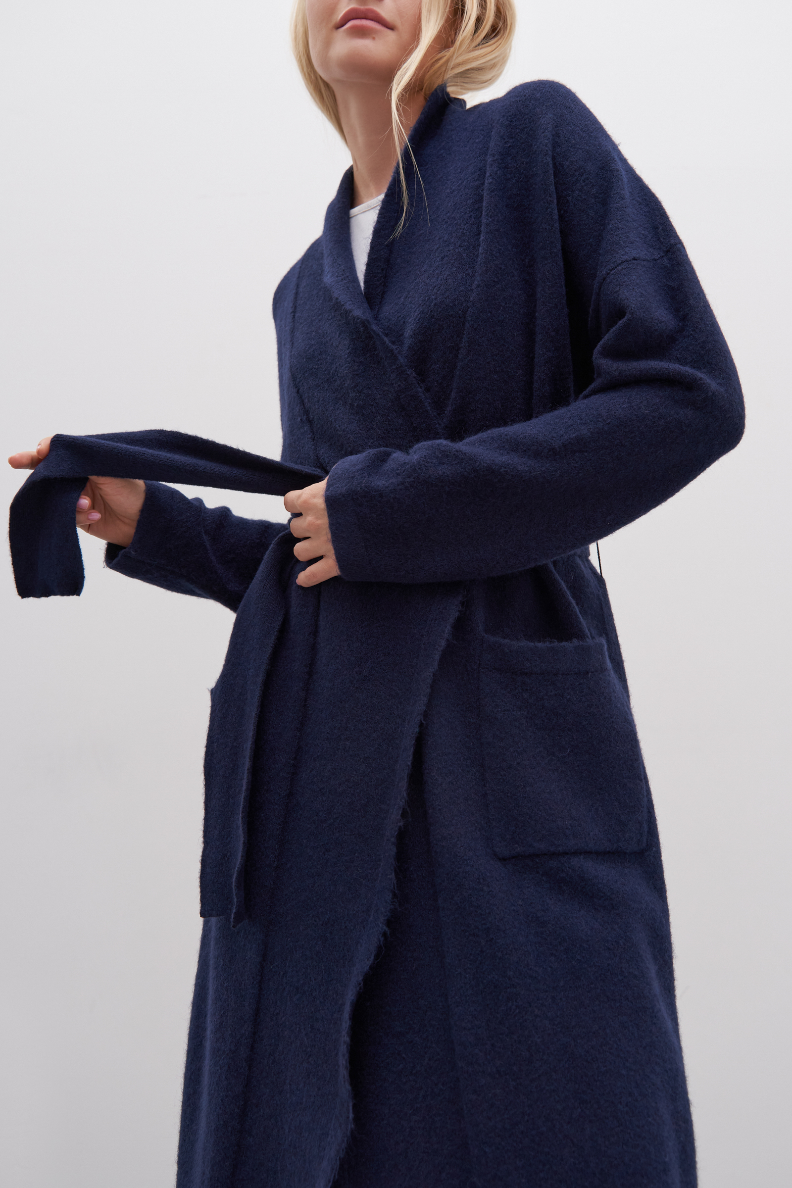 Пальто прямого силуэта с шерстью пальто stradivarius с шерстью 44 размер