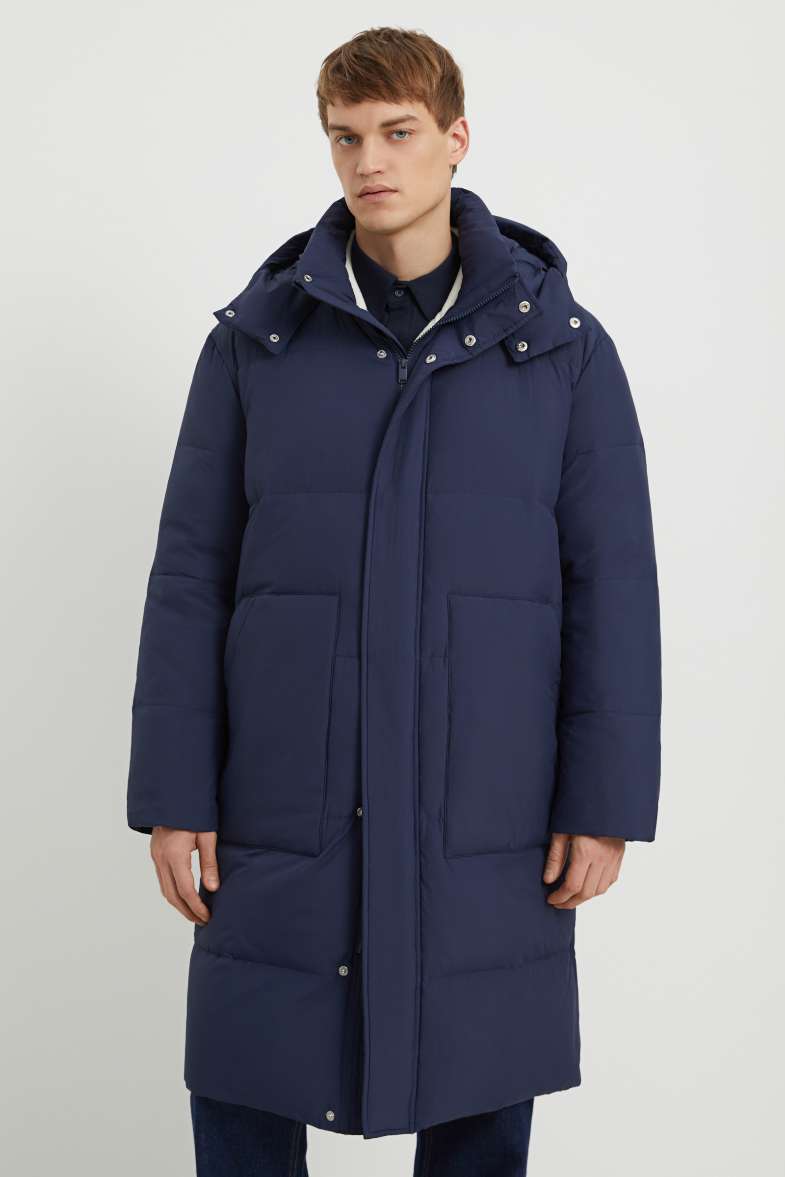 Пуховое пальто с воротником-стойкой