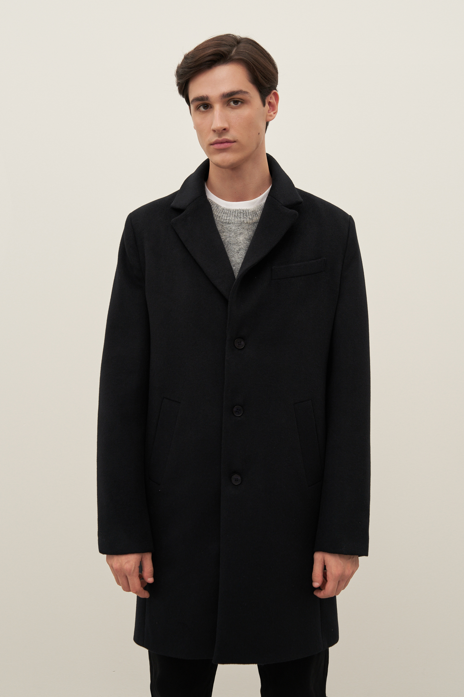 Мужское полупальто прямого силуэта 10990₽