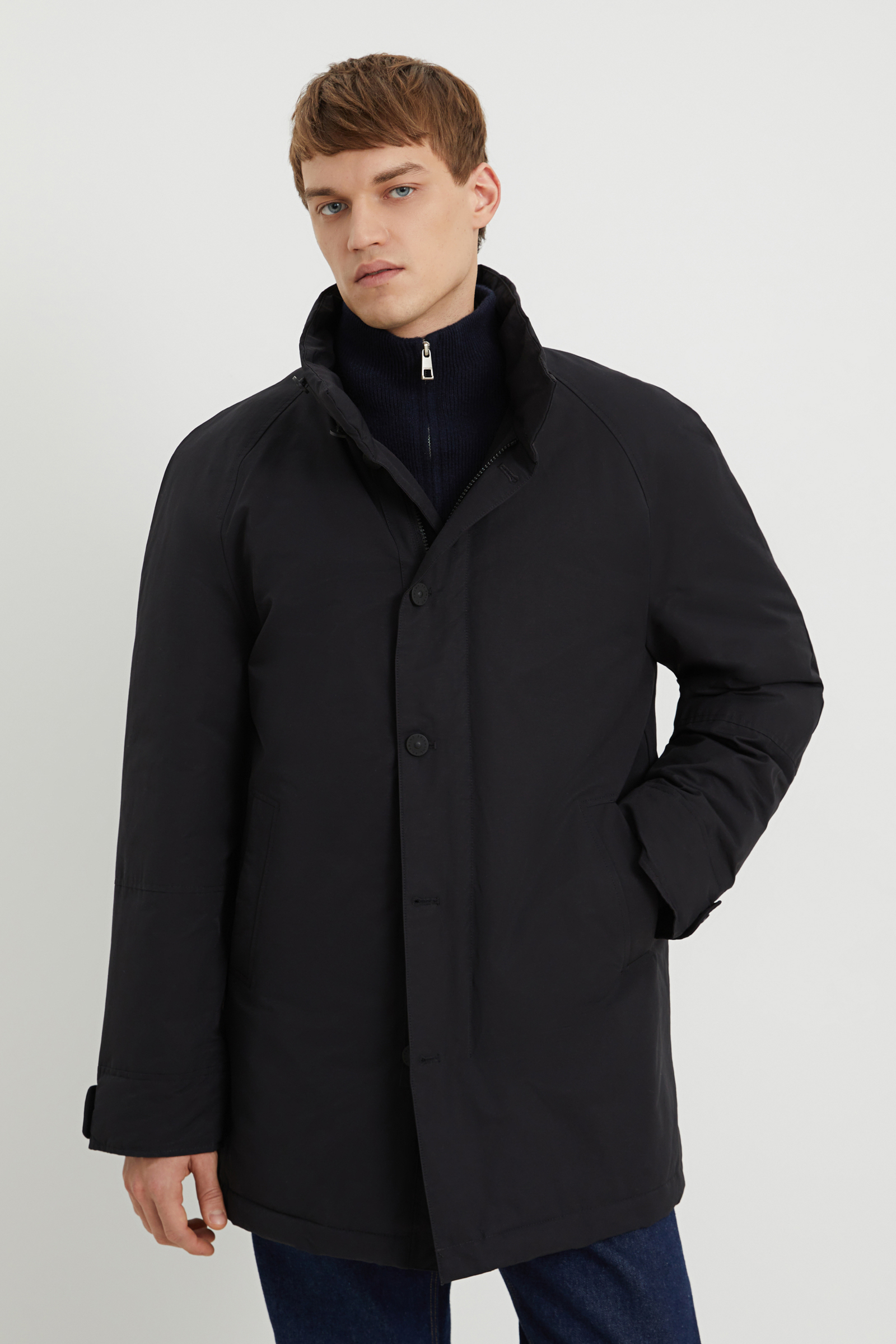 Пальто утепленное из хлопка с контрастной отделкой