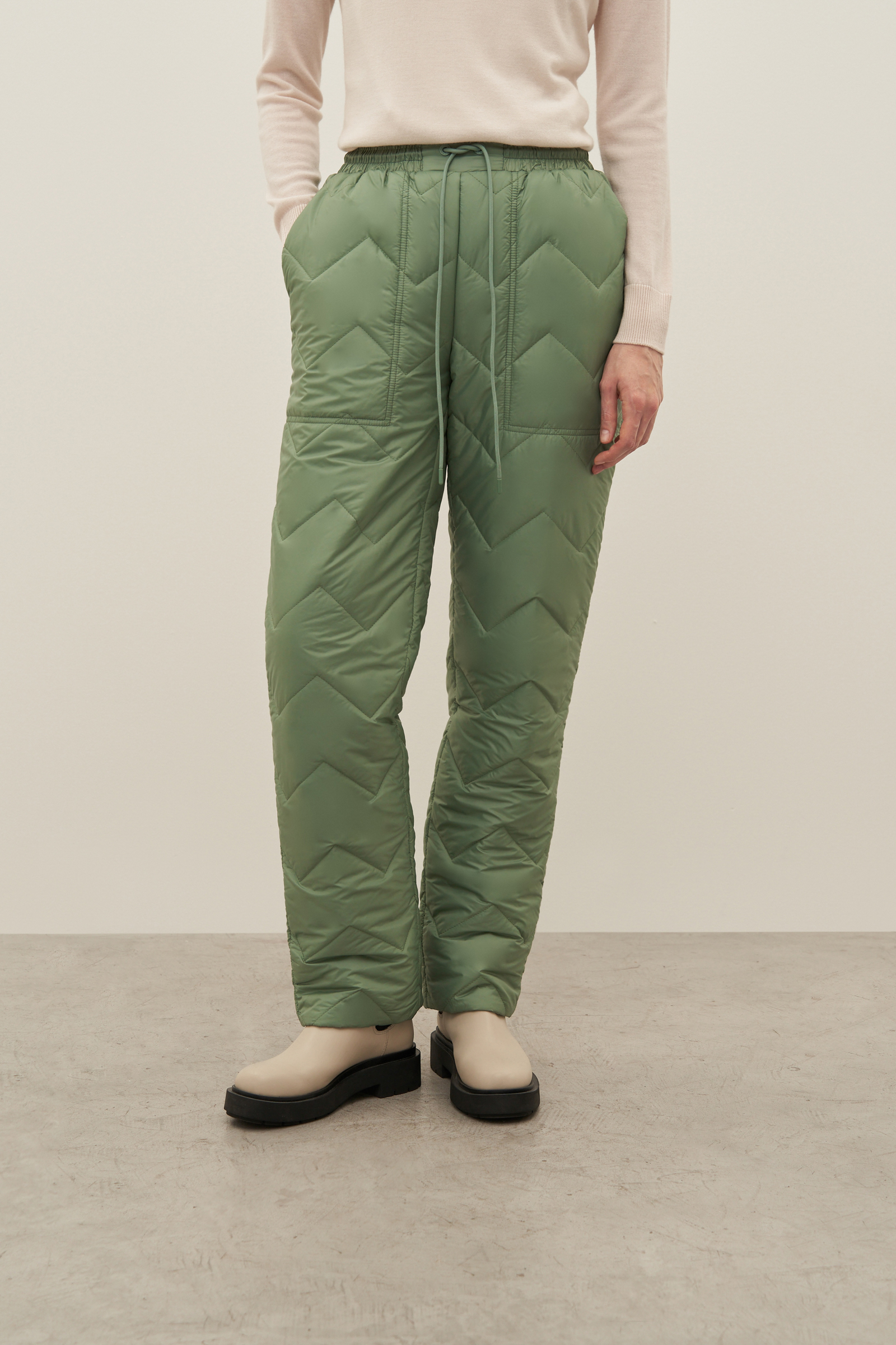 Брюки утепленные с эластичным поясом