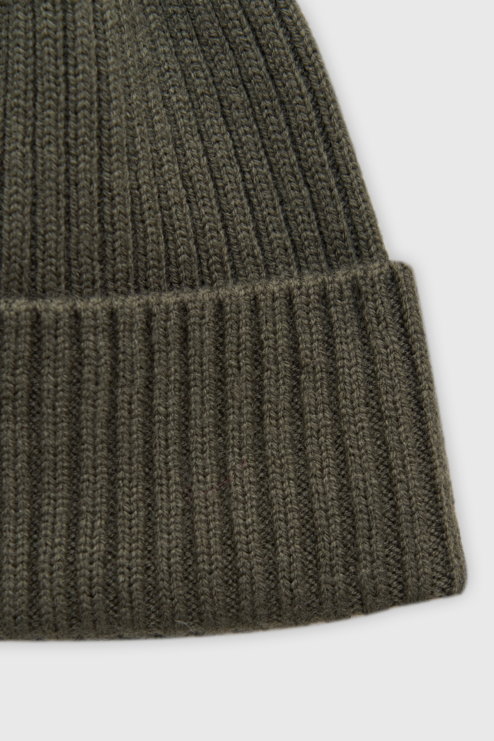 Шапка из шерсти