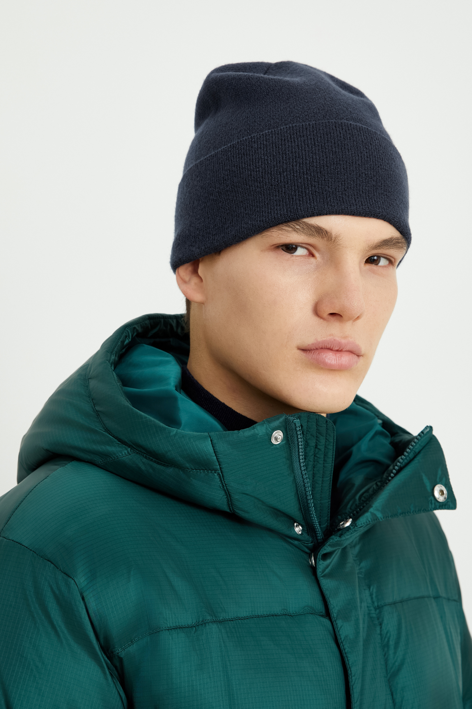 Шапка из шерсти