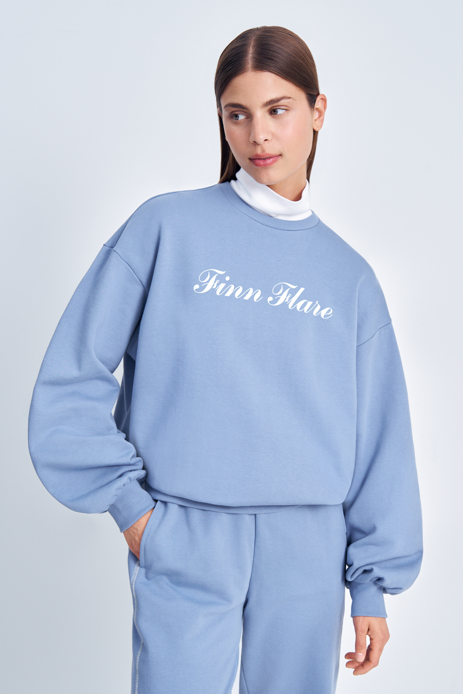 Толстовка с принтом 1990₽