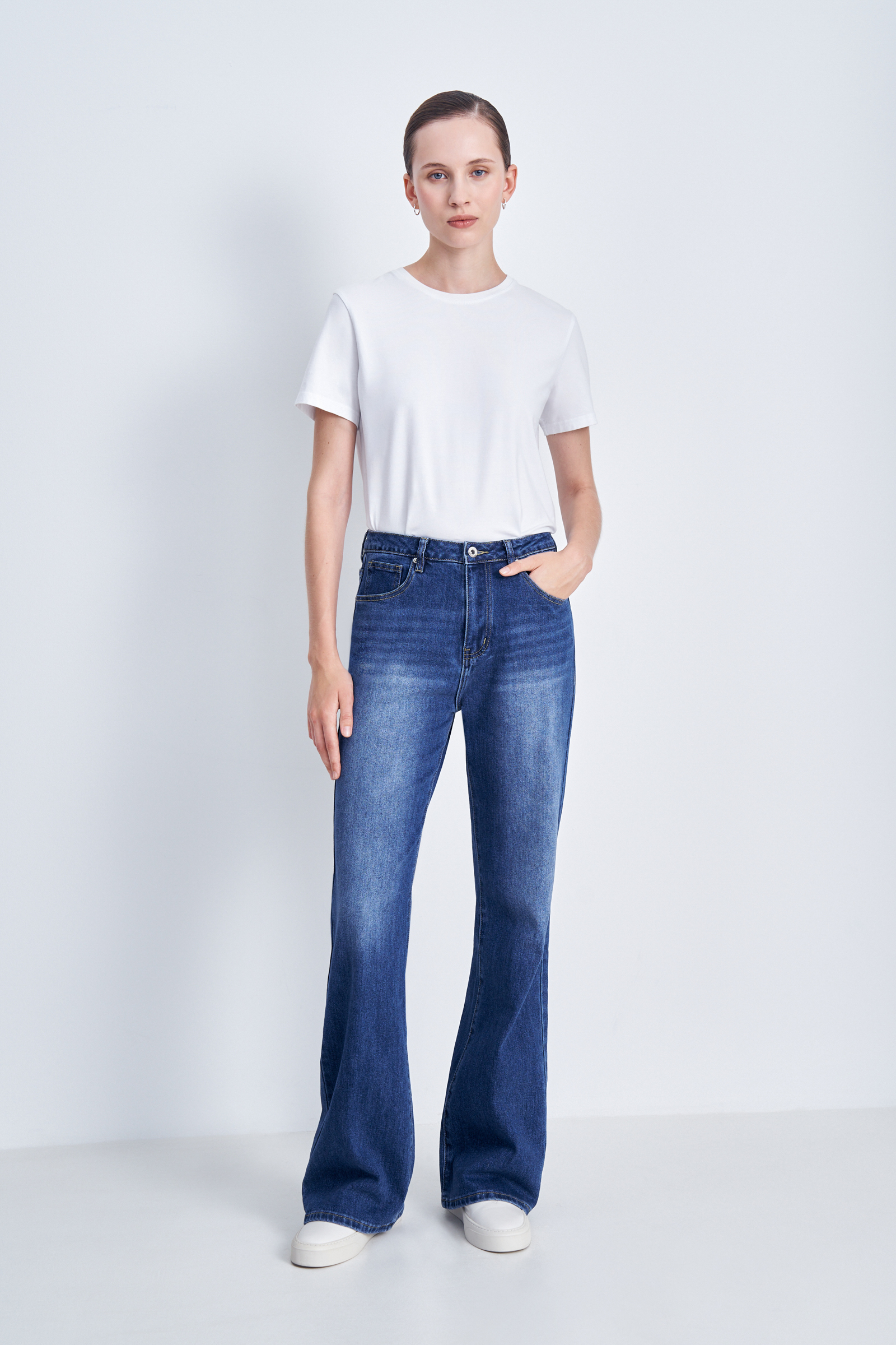 Джинсы flared fit женские