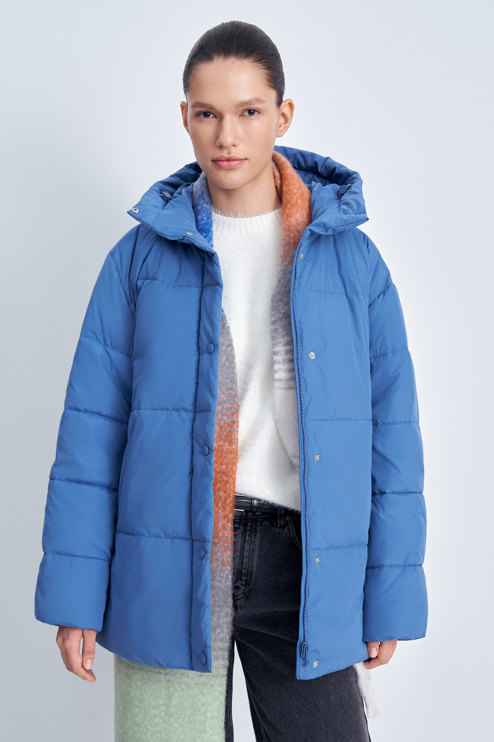 Утепленная куртка с манжетами 19999₽