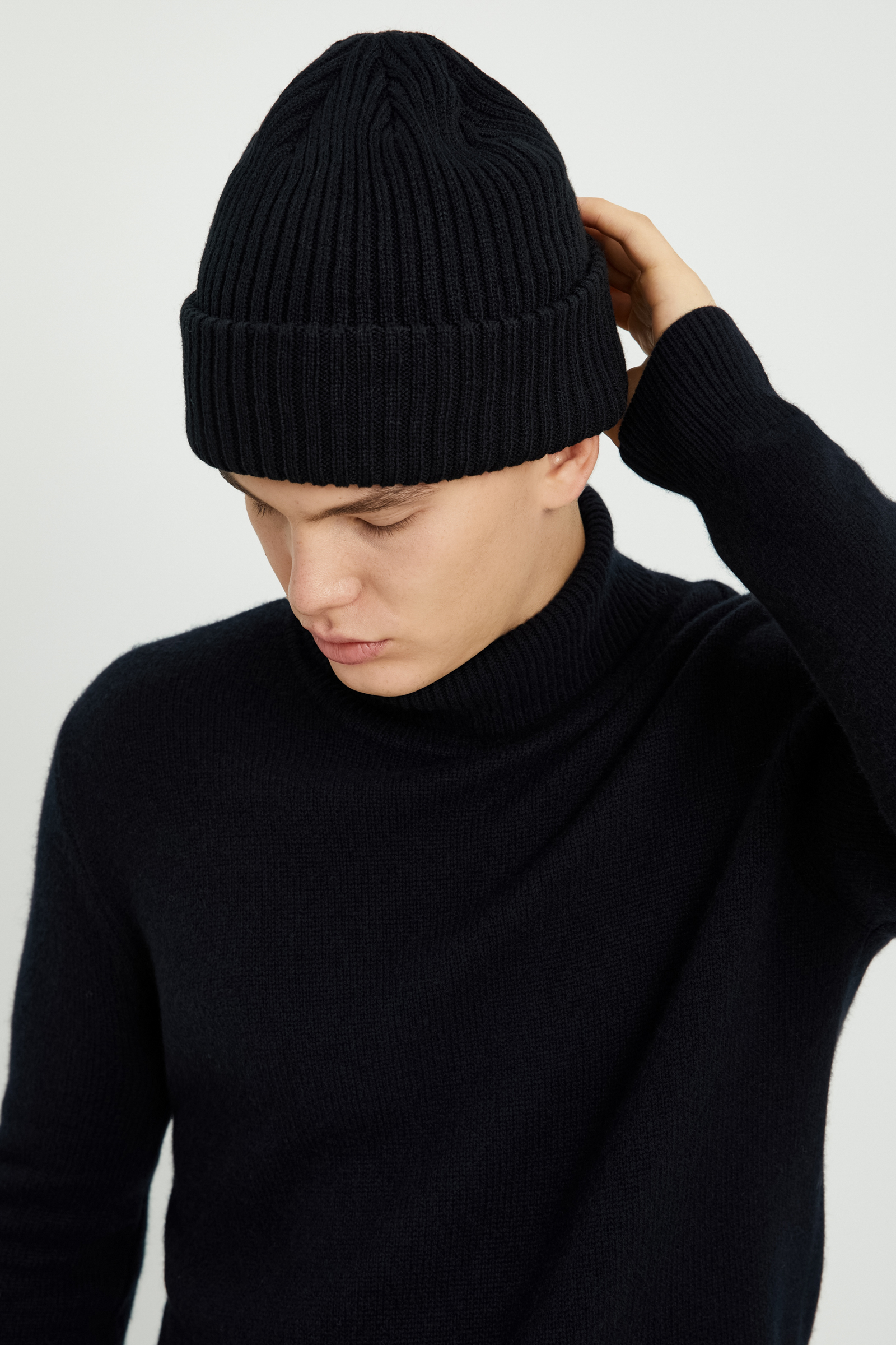 Вязаная шапка