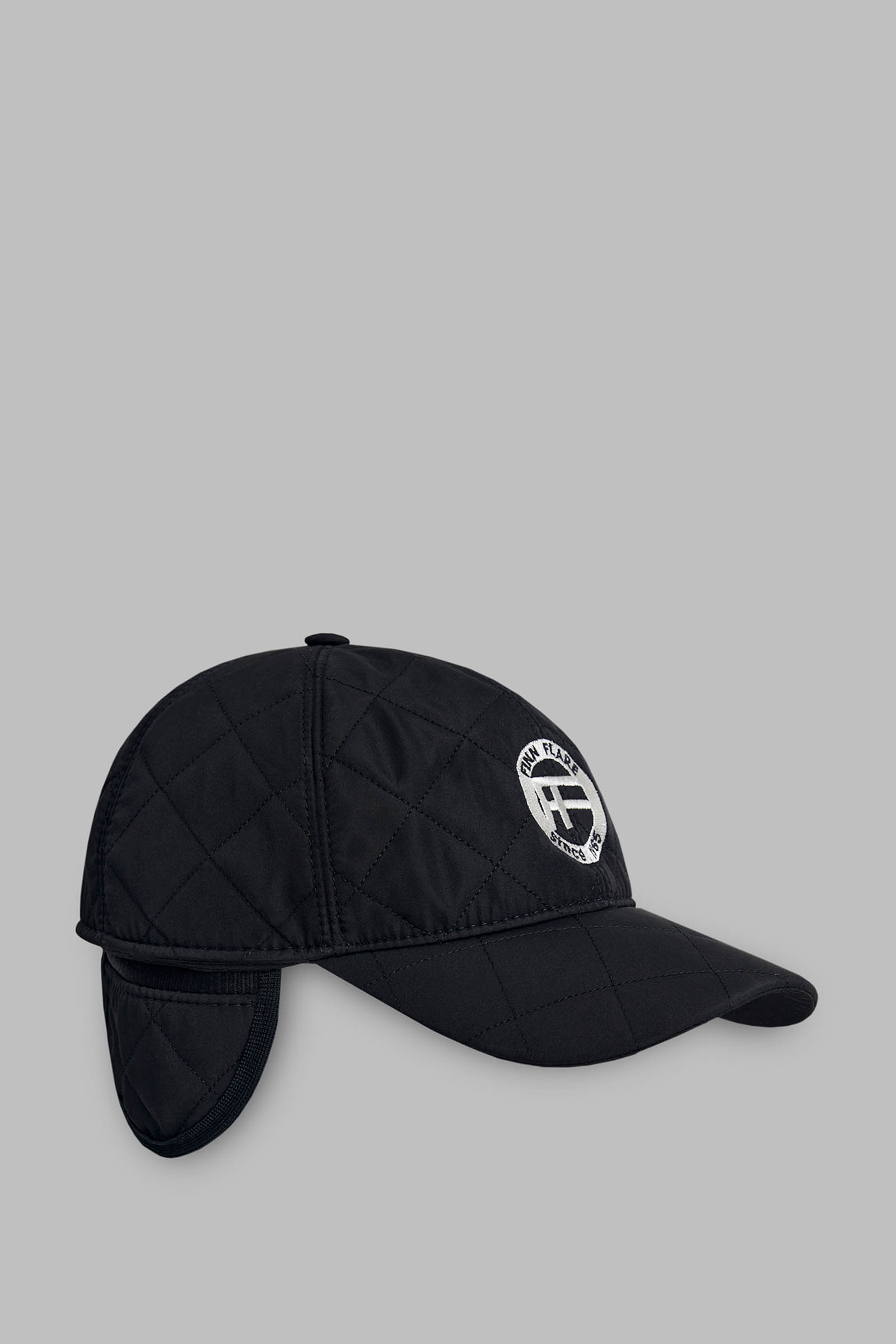 Стеганая бейсболка с ушками