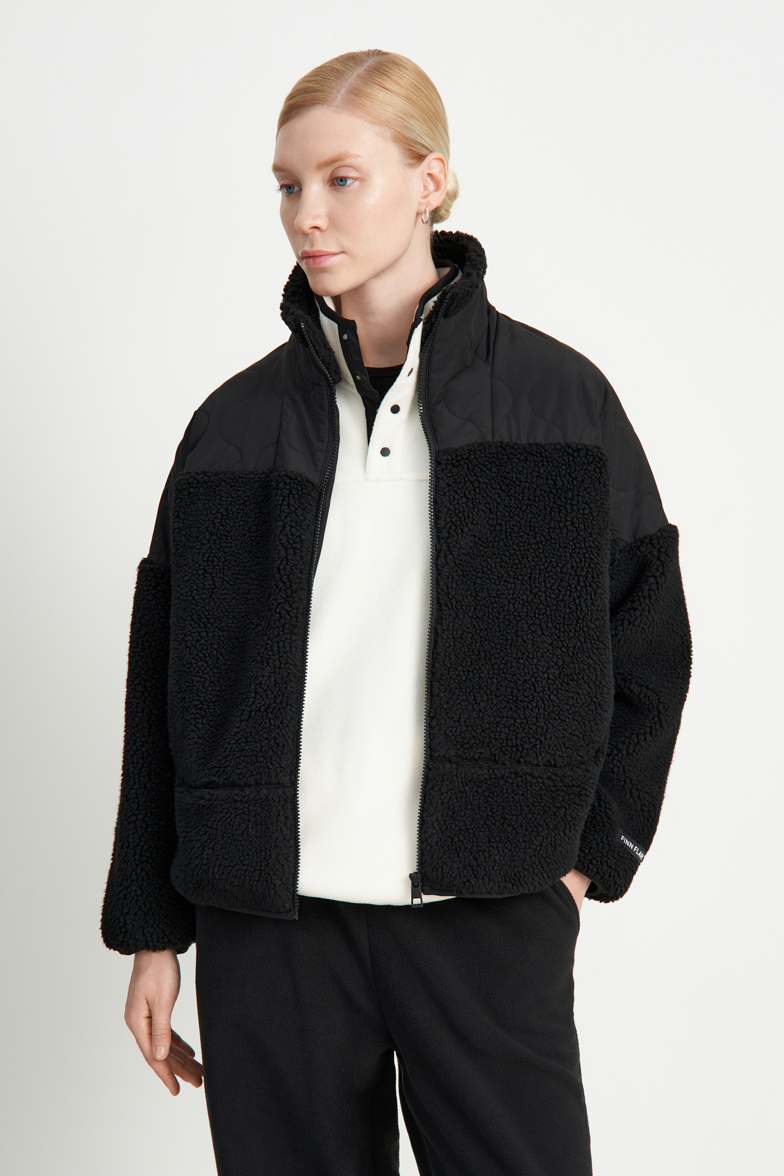 Флисовая куртка с воротником-стойкой 5990₽