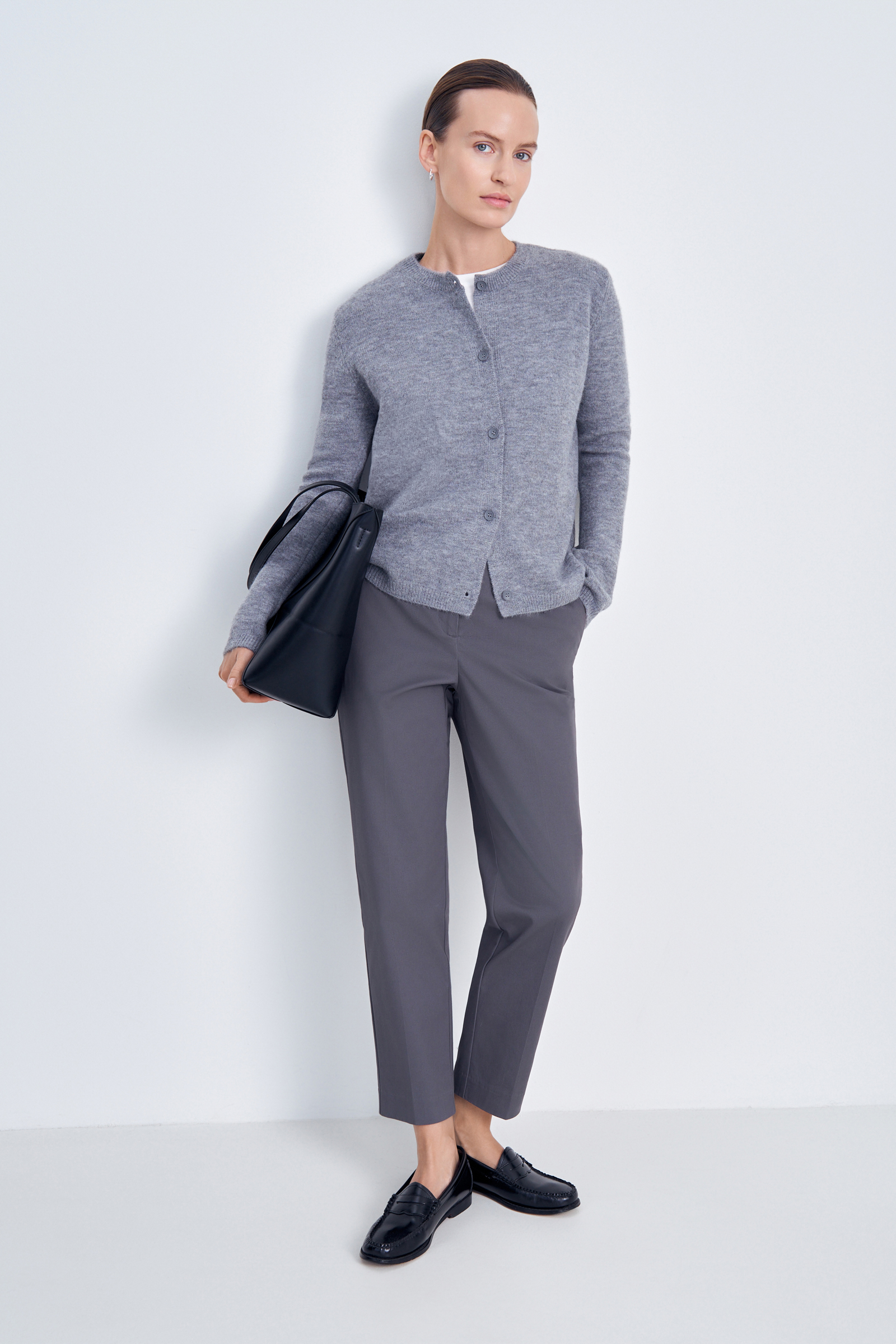 Кардиган с округлой горловиной