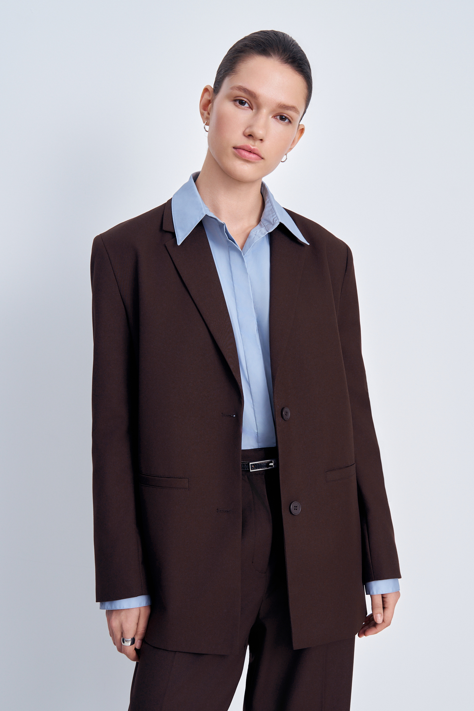 Однобортный жакет прямого силуэта 4893₽