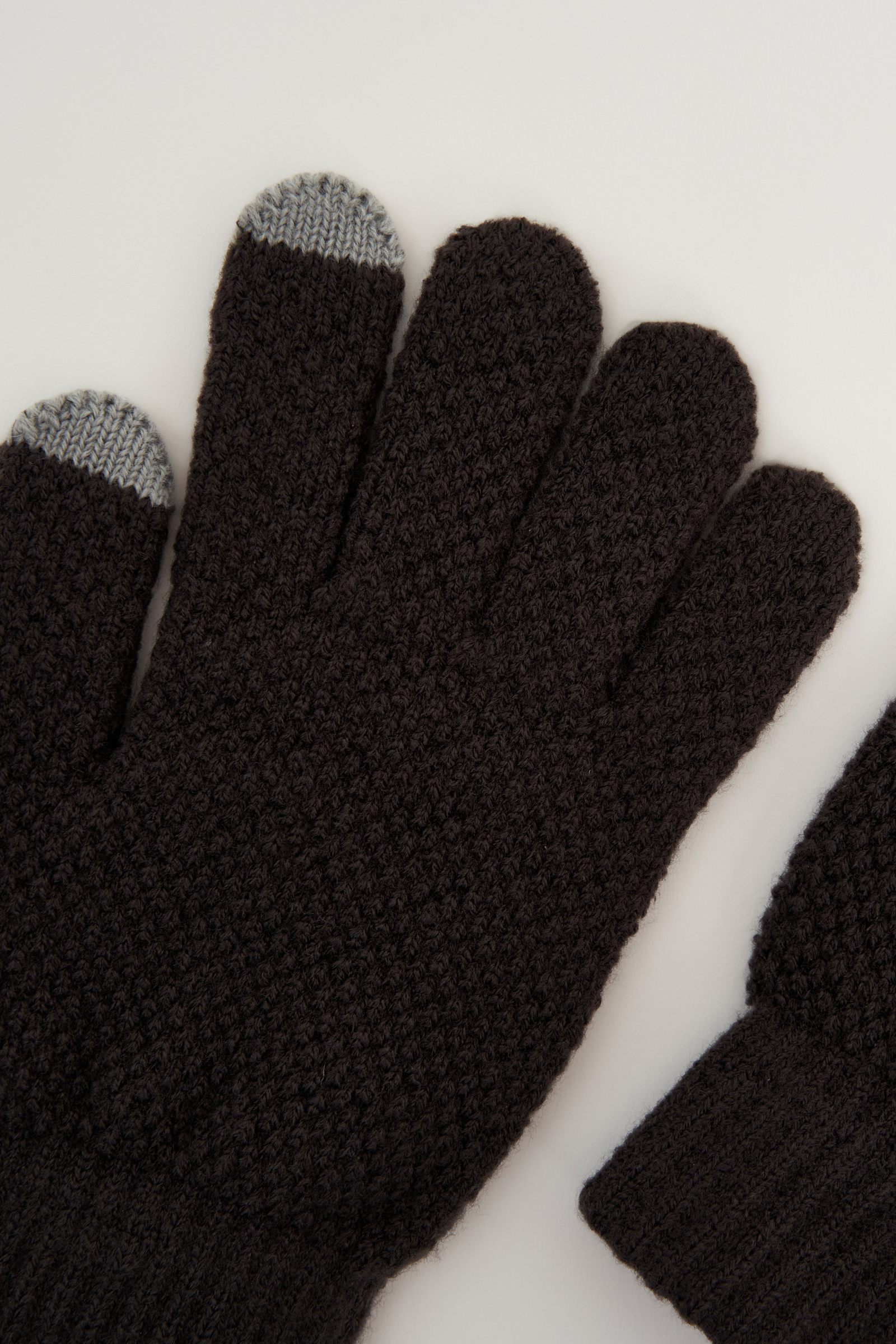 Вязаные перчатки