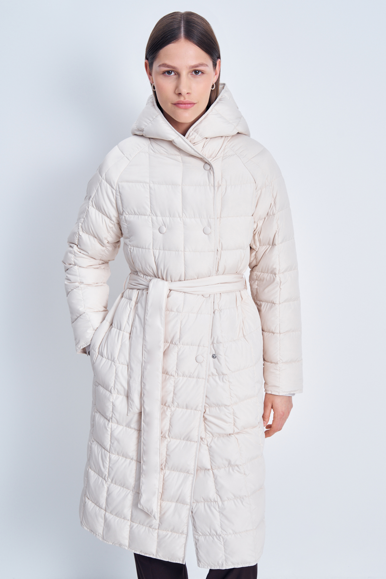 Пуховое стеганое пальто Finn Flare с поясом, бежевый, арт. FAE11069