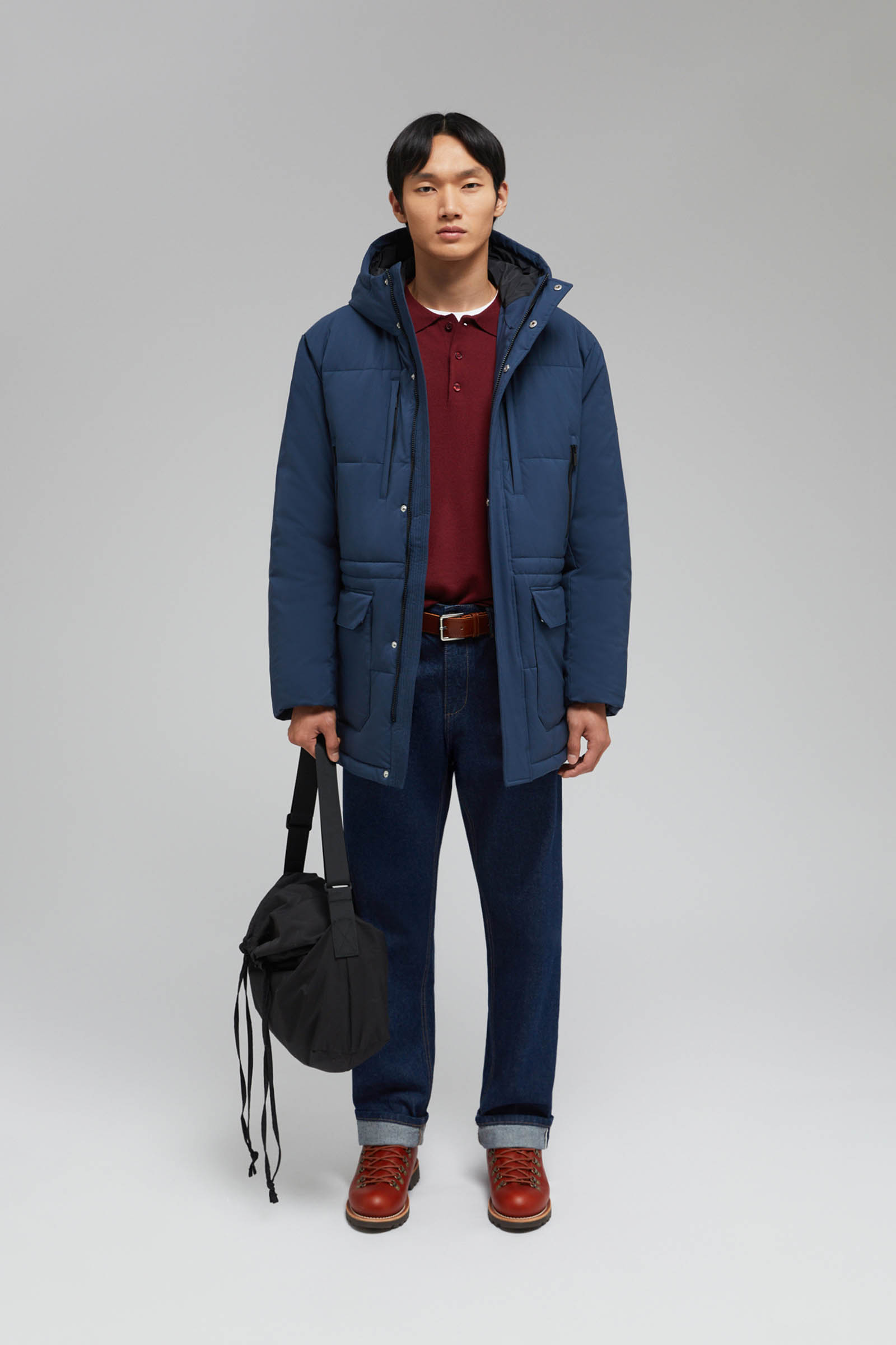 Утепленная куртка с капюшоном 18899₽