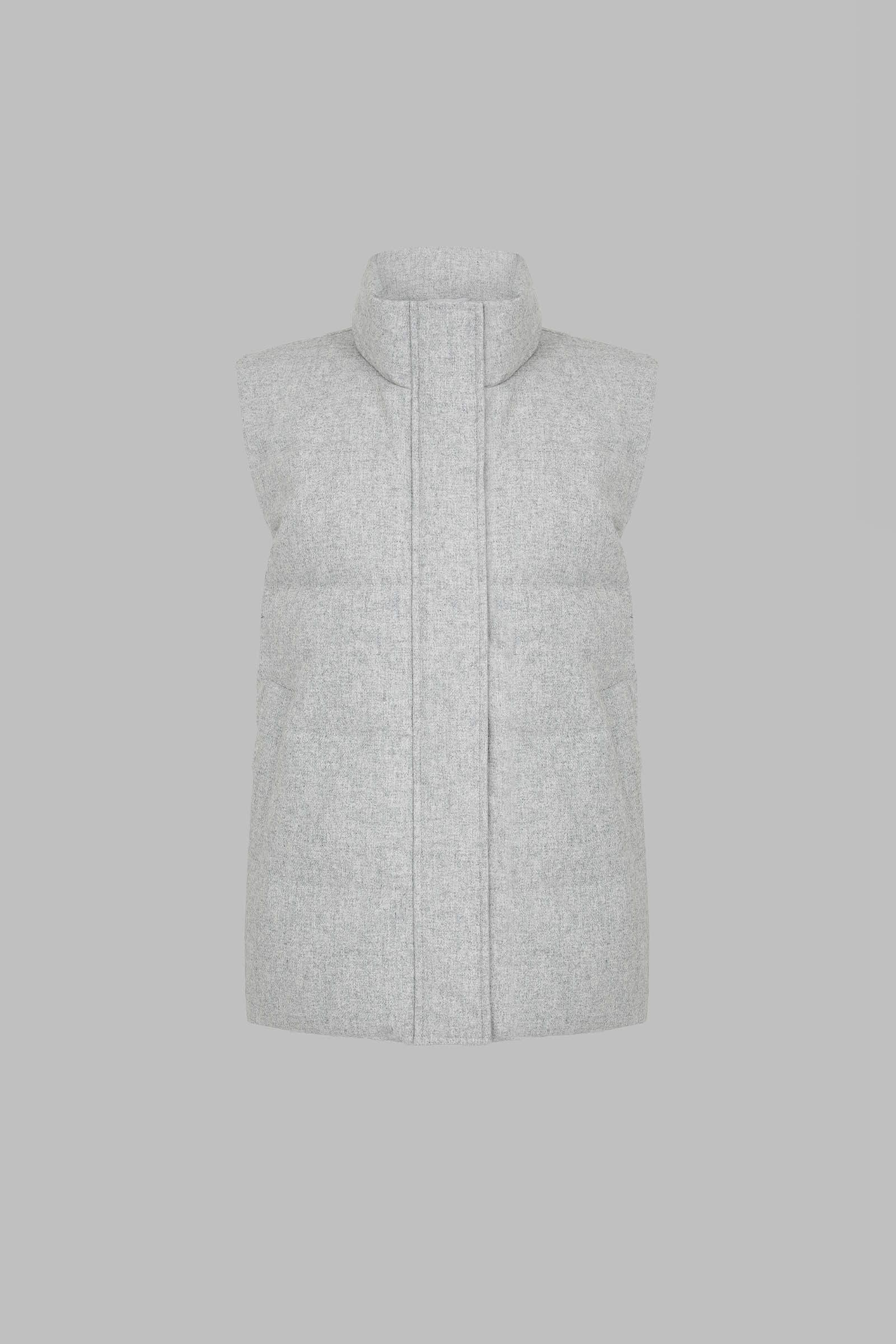 Пуховый жилет