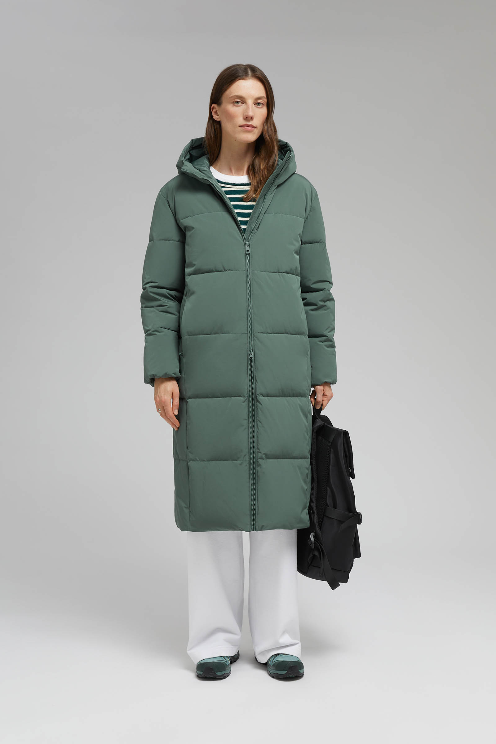 Пальто женское 24999₽