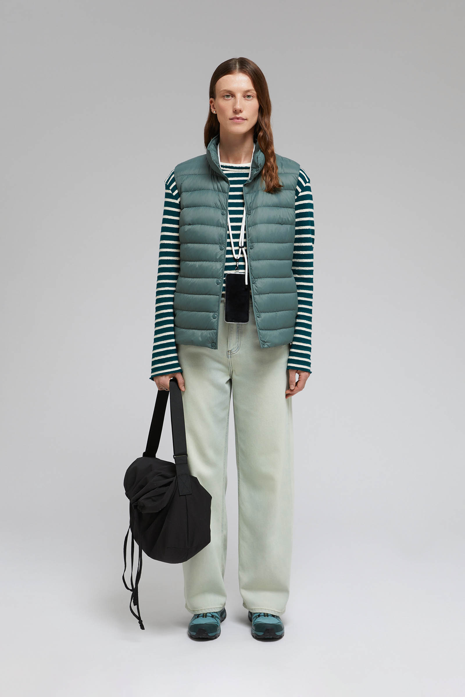 Стеганый пуховый жилет 4990₽