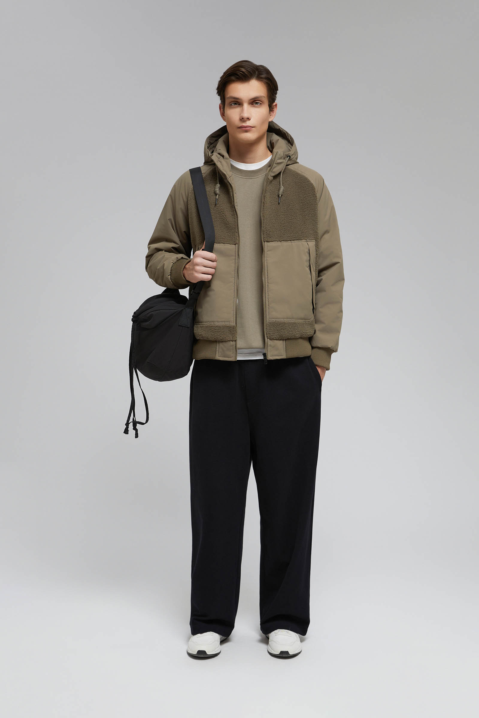 

Утепленный бомбер с капюшоном, 654 landslide, Утепленный бомбер с капюшоном