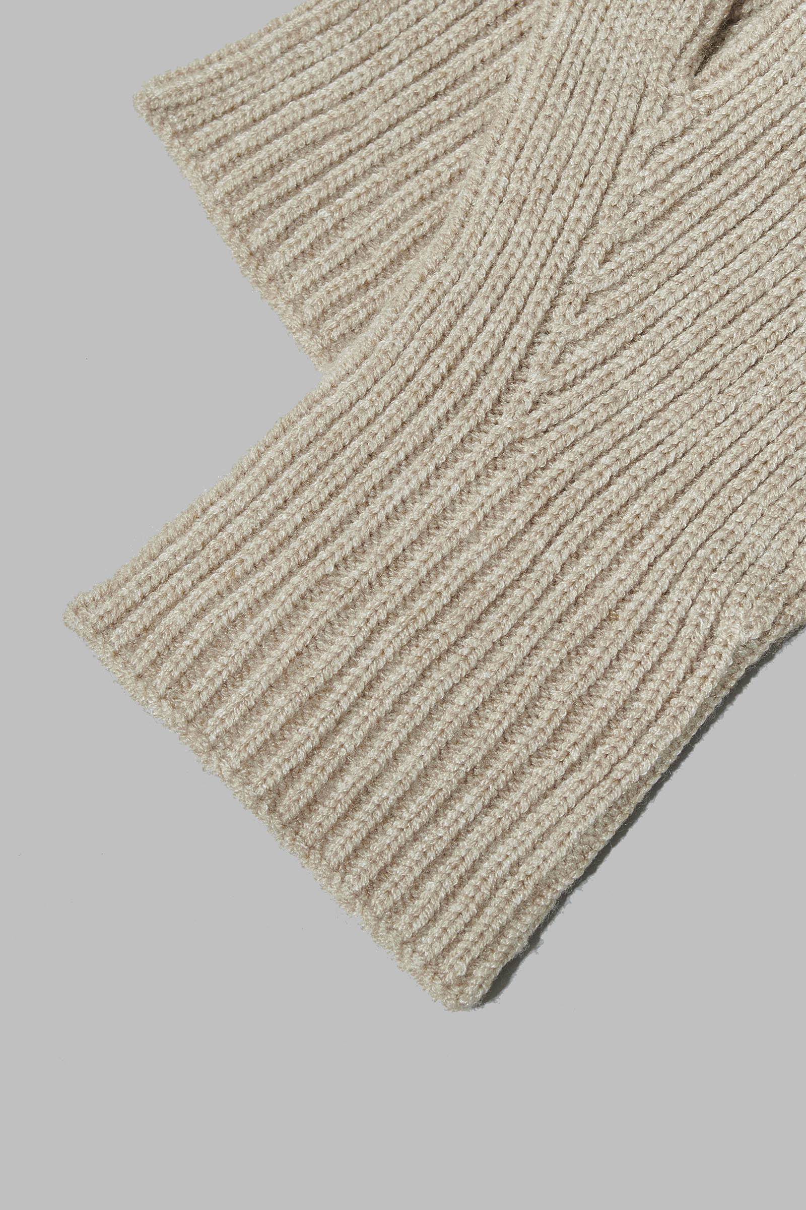 Вязаные перчатки