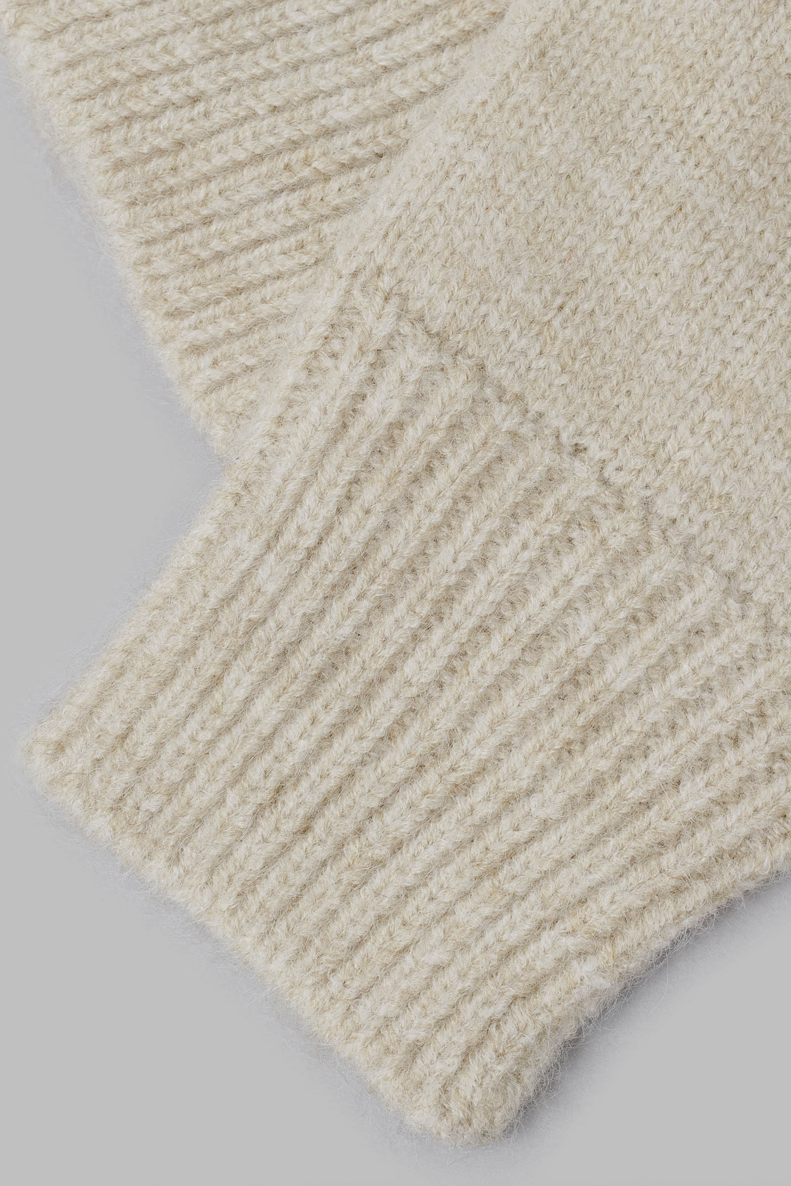 Вязаные перчатки с шерстью