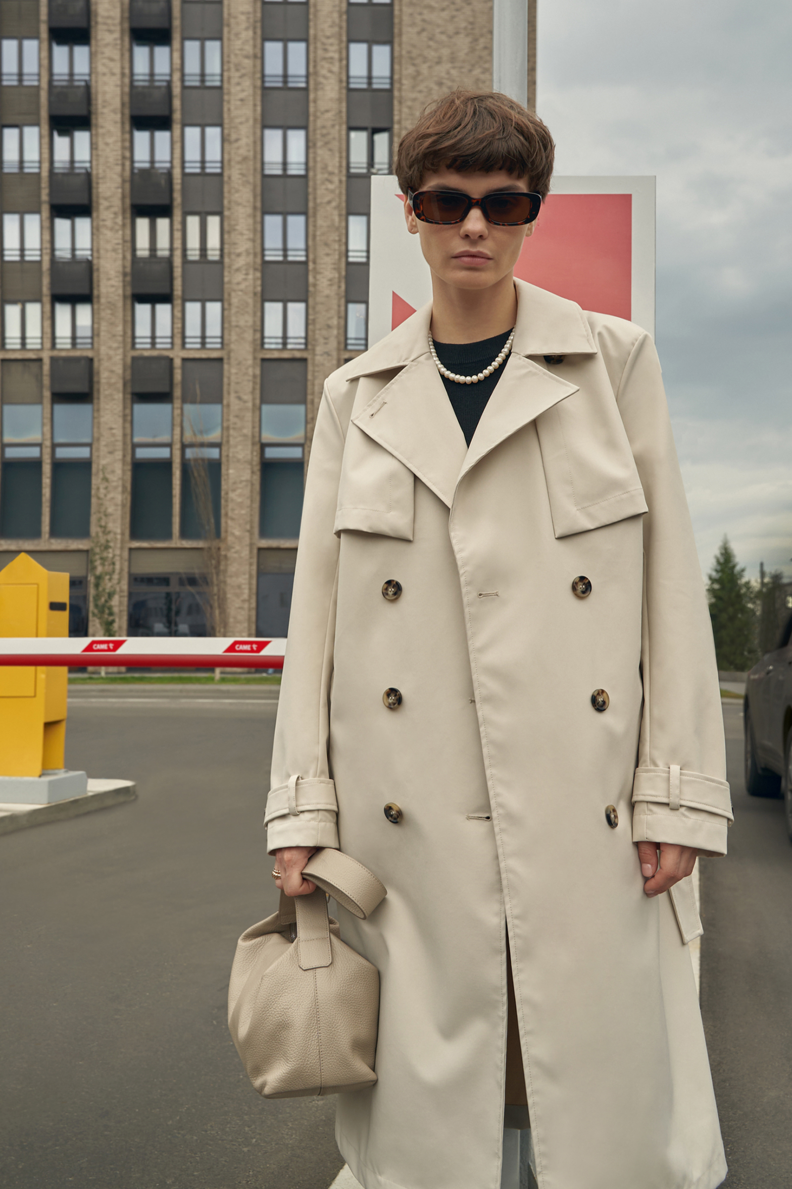 Классический тренч в длине миди 4990₽