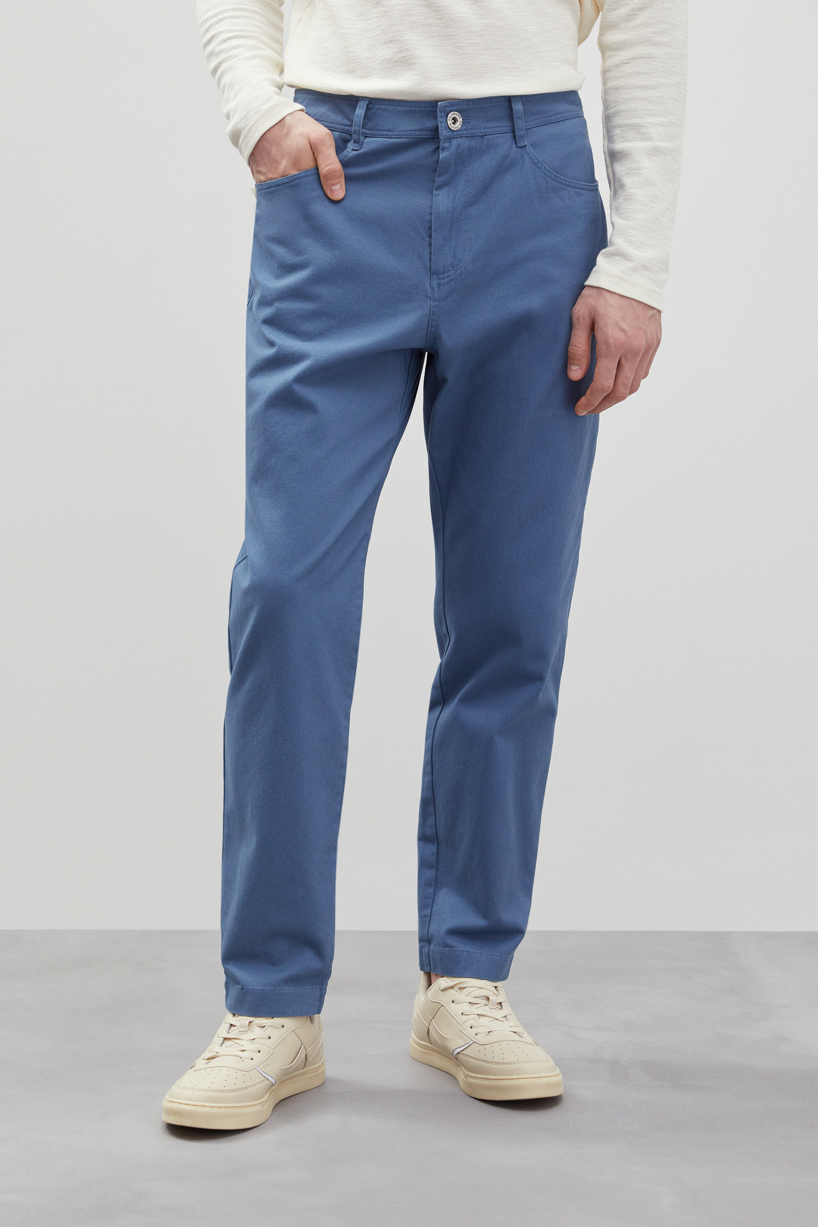 Базовые чиносы из хлопка