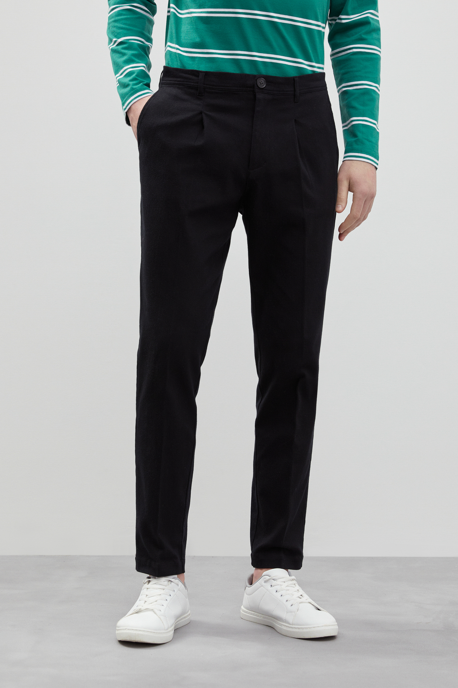 Прямые брюки со стрелками