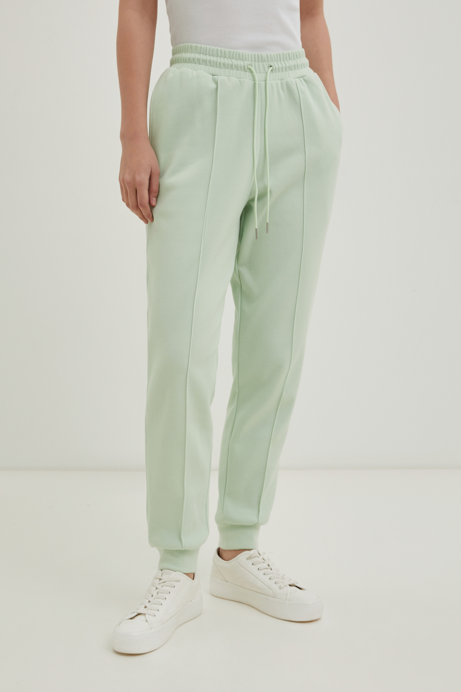 Спортивные брюки прямого кроя на высокой посадке