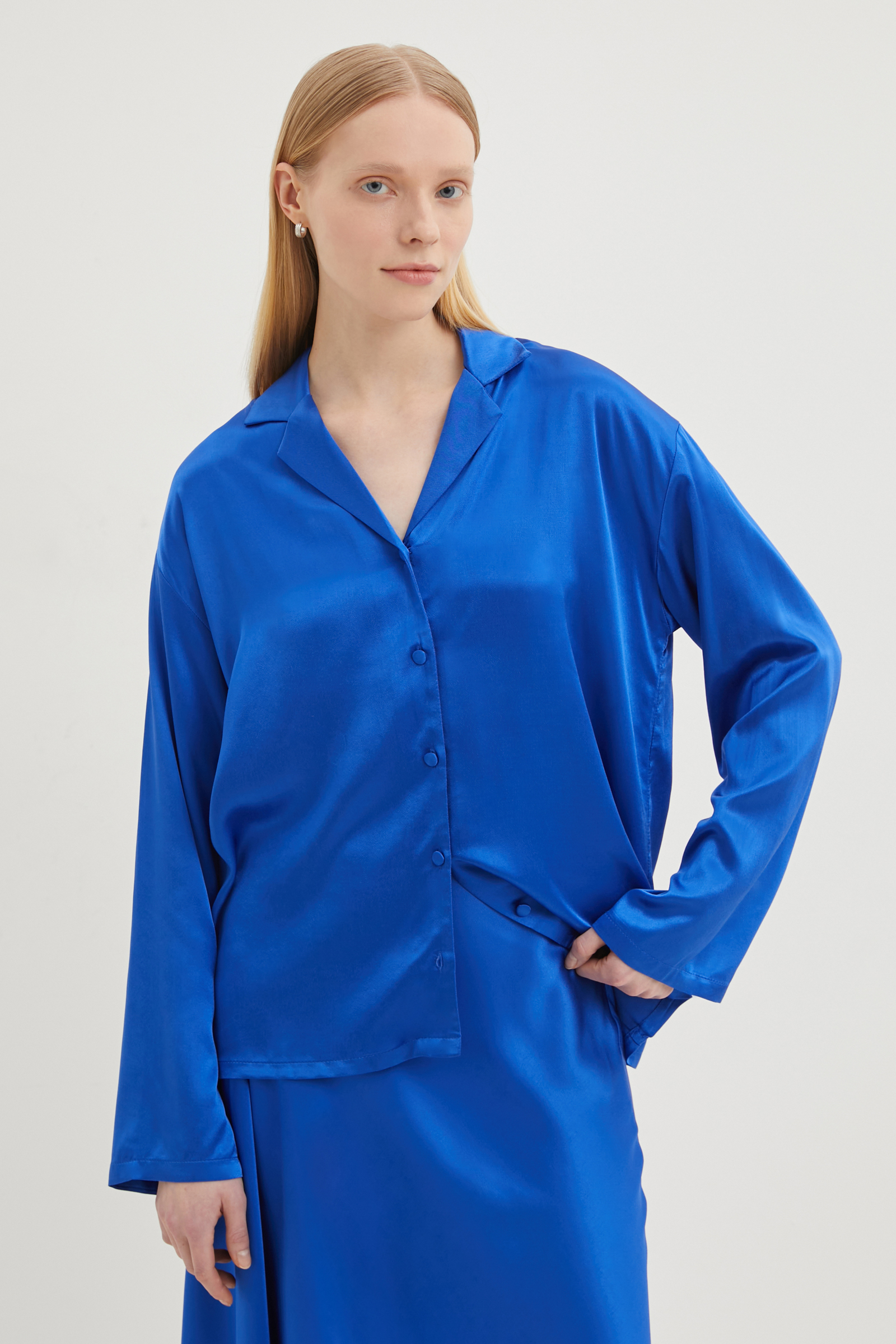 

Блузка с v-образным вырезом свободного силуэта, 103 marine, Блузка с v-образным вырезом свободного силуэта