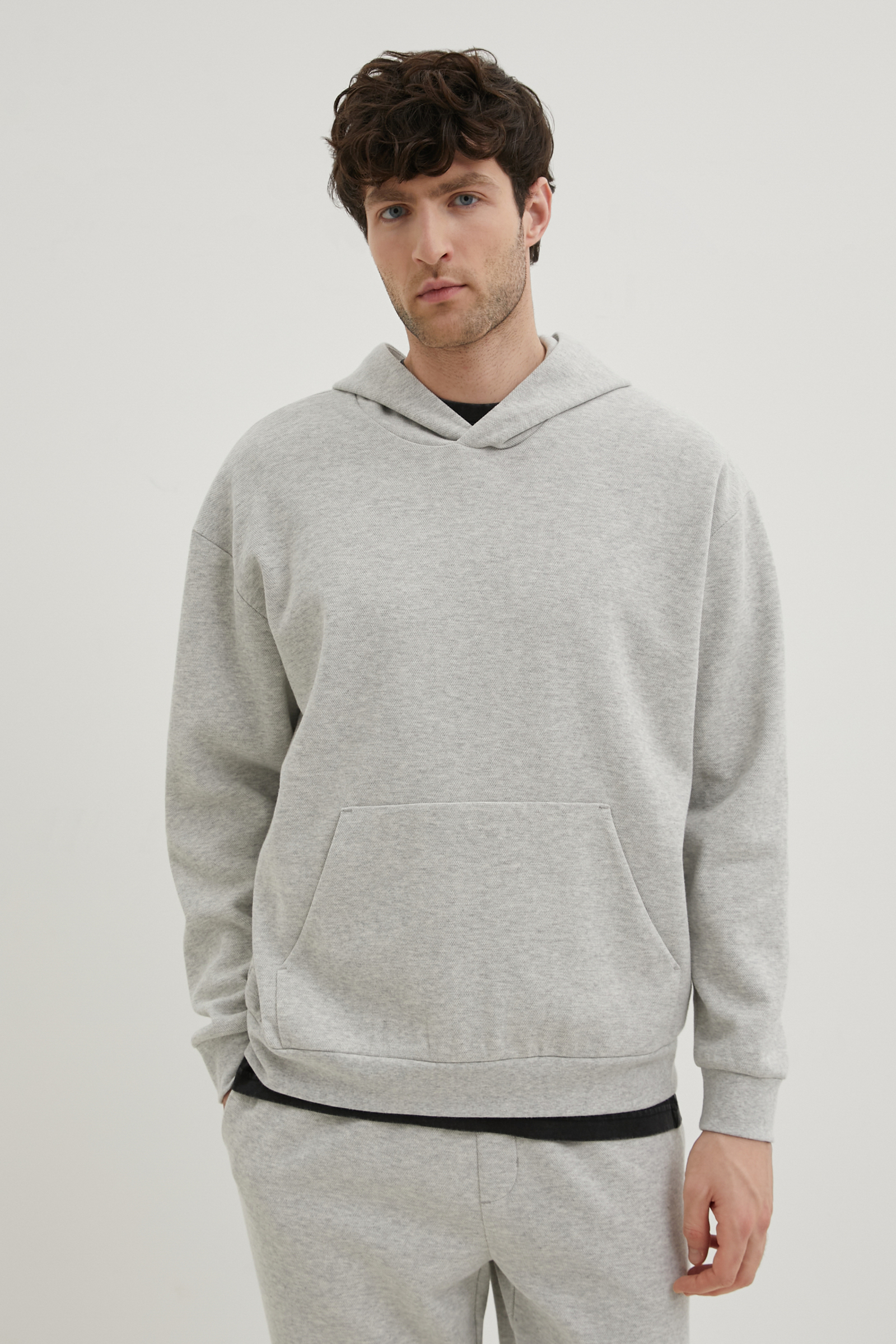 Худи из хлопка свободного кроя