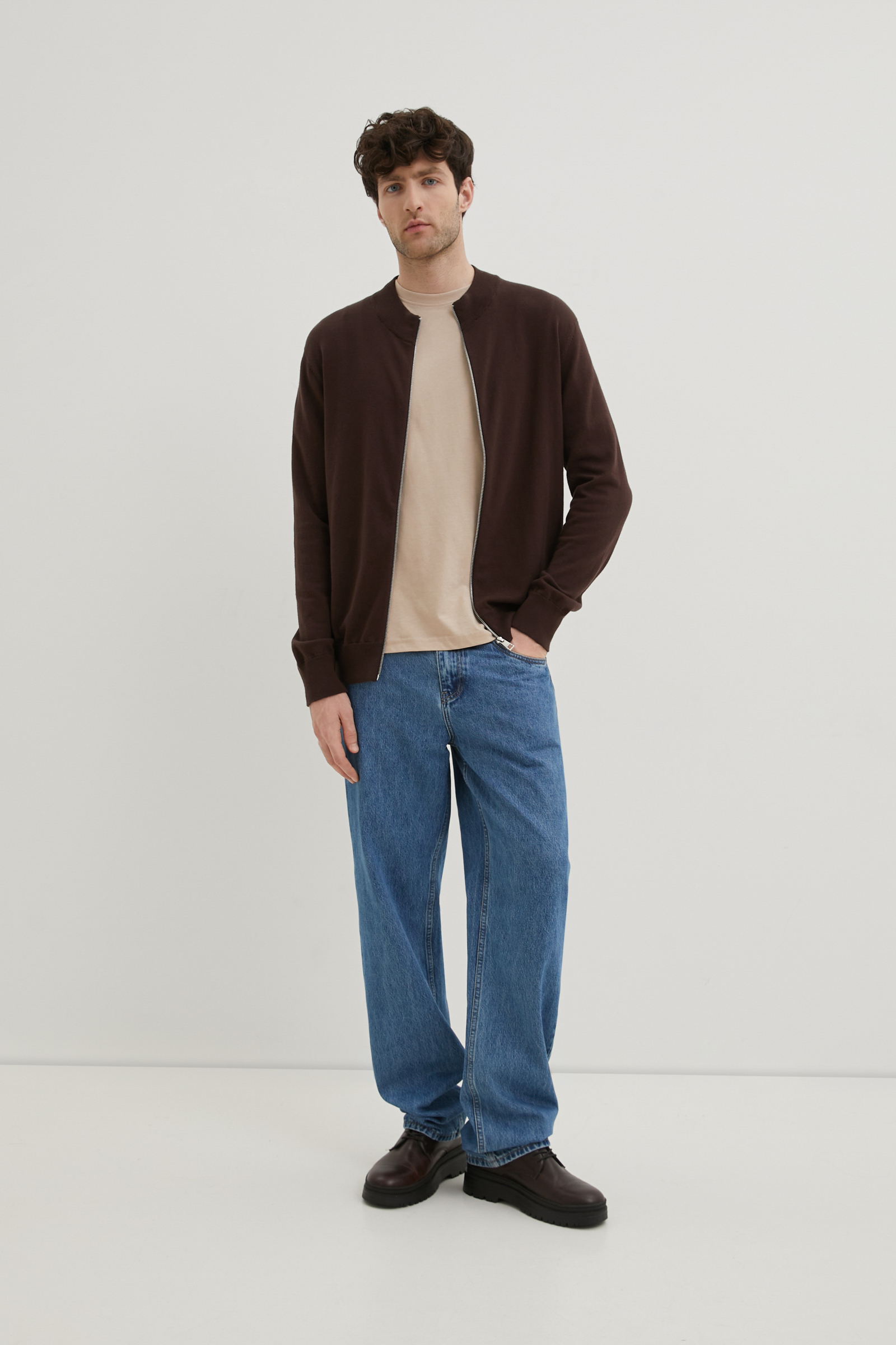 Кардиган полуприлегающего силуэта