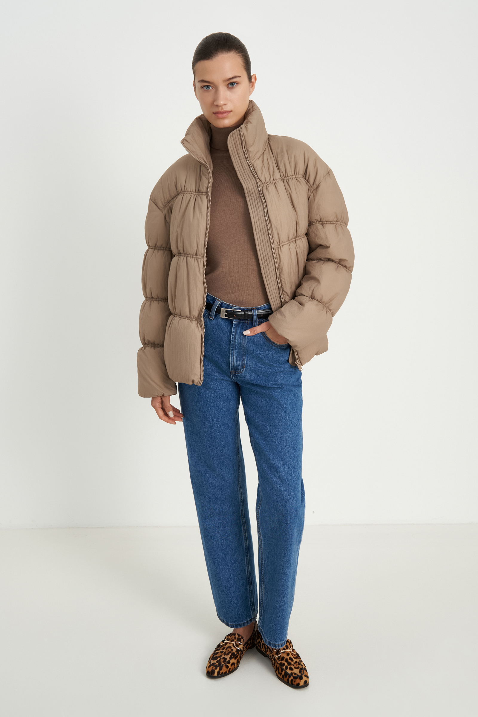 Стеганая куртка с воротником-стойкой