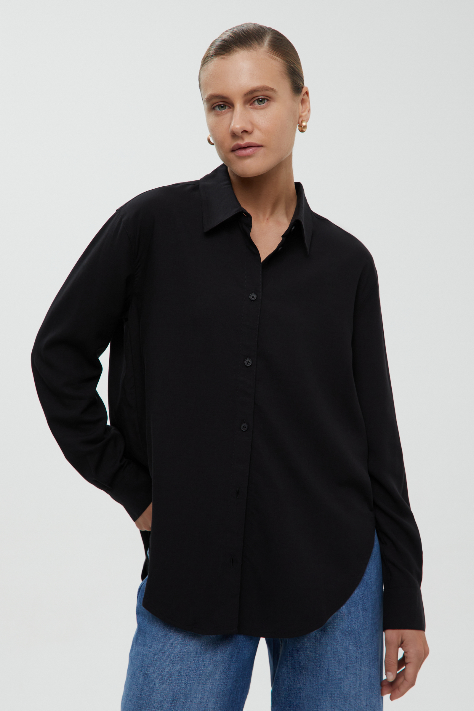 Блузка из тенселя Finn Flare, черный, арт. FBF11015