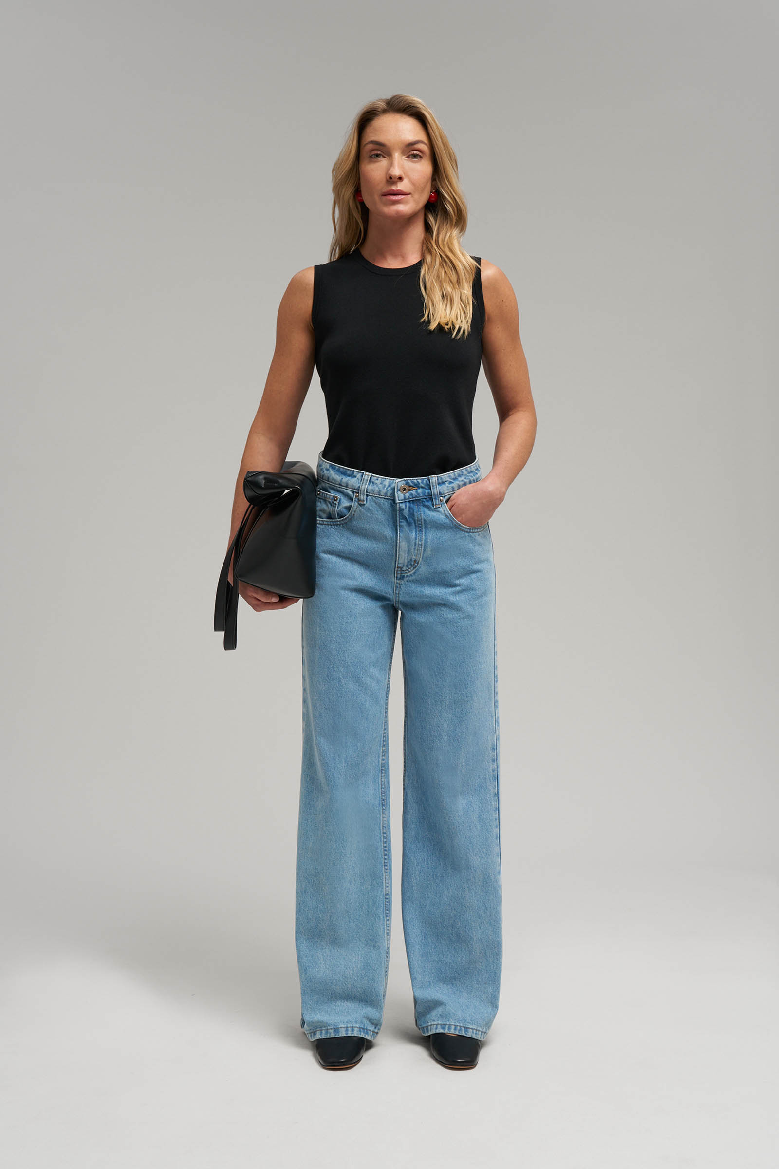 Вязаная майка Finn Flare прилегающего кроя, 200 black, арт. FBF11139