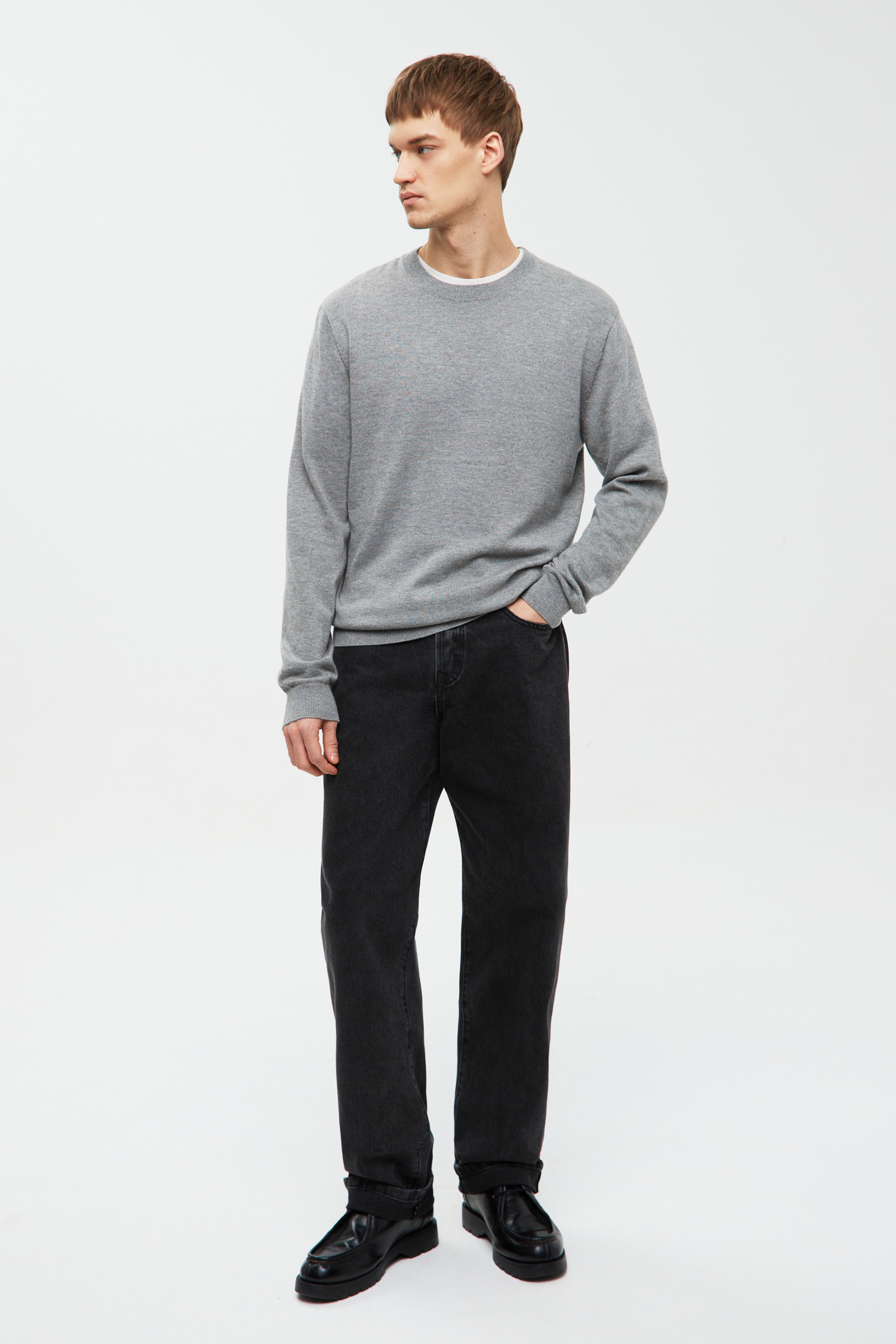 Джемпер с эластичным низом