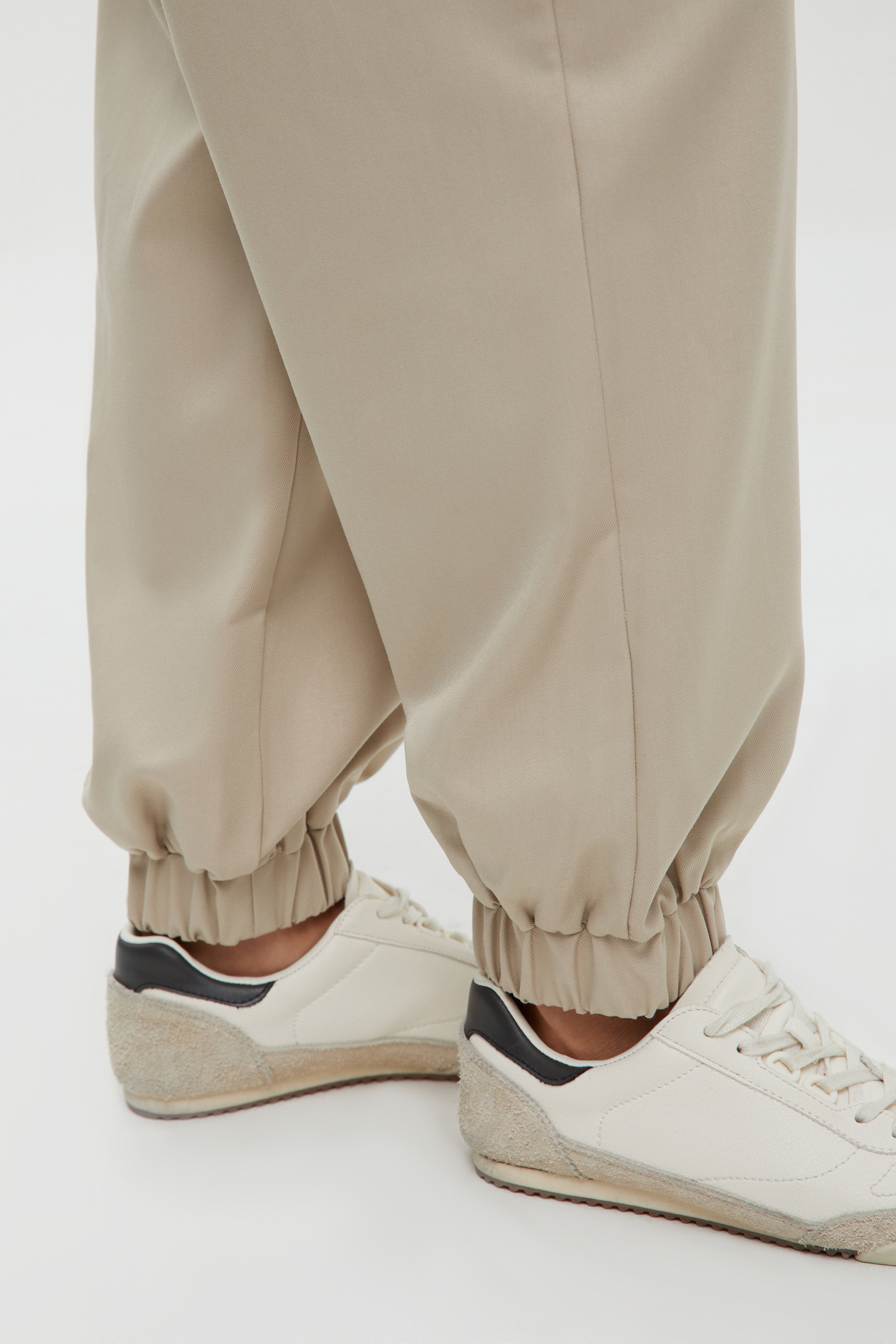 

Спортивные брюки зауженного кроя на резинке, 713 grain, Спортивные брюки зауженного кроя на резинке